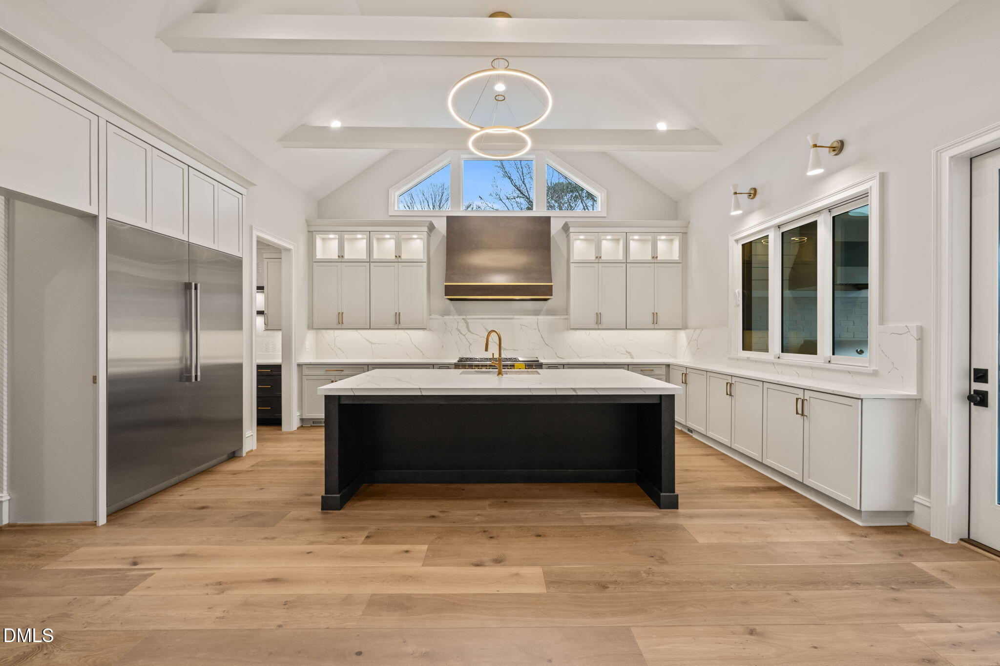 1712 Legacy Ridge Lane