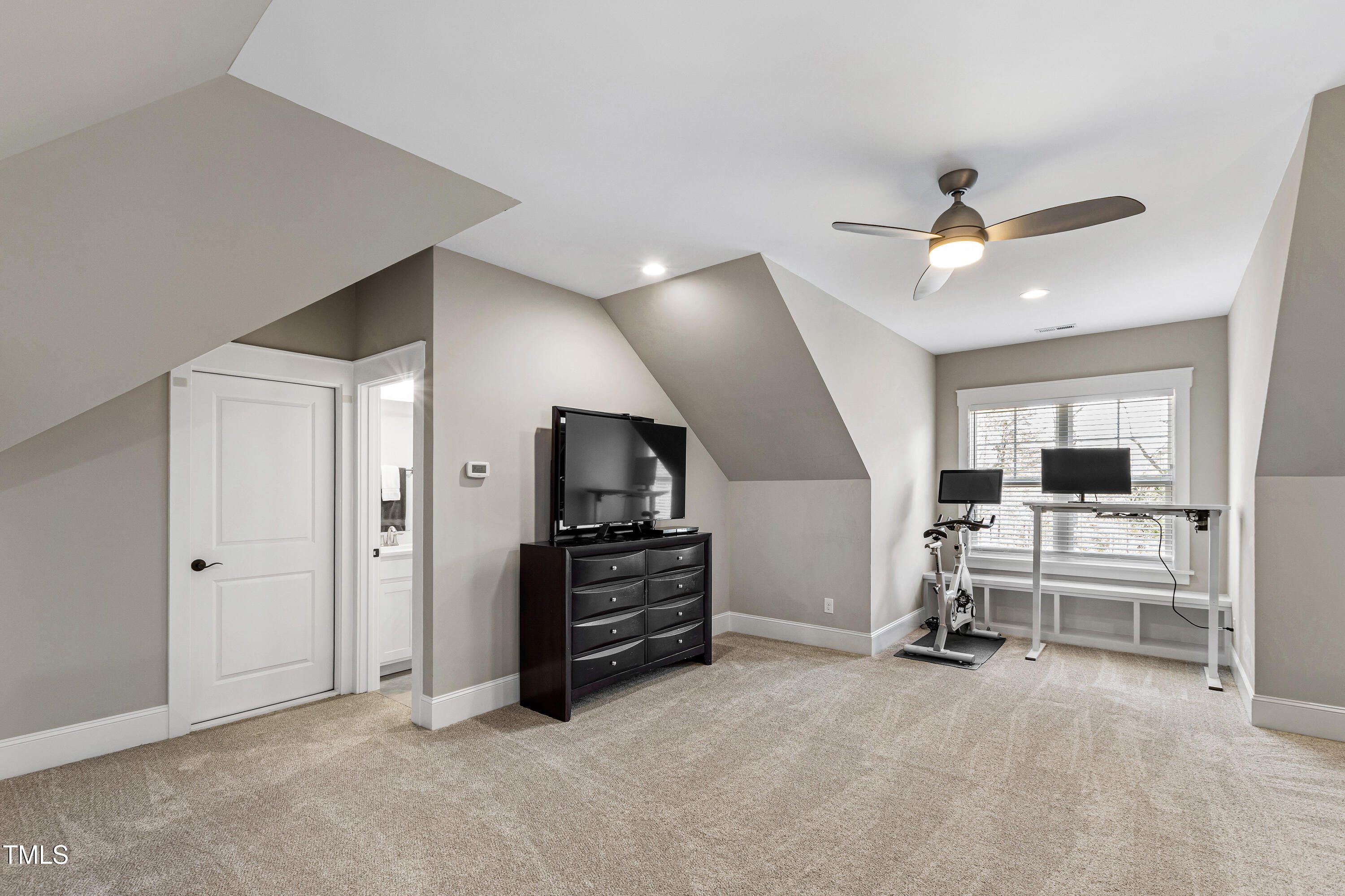 6108 Norwood Place Court