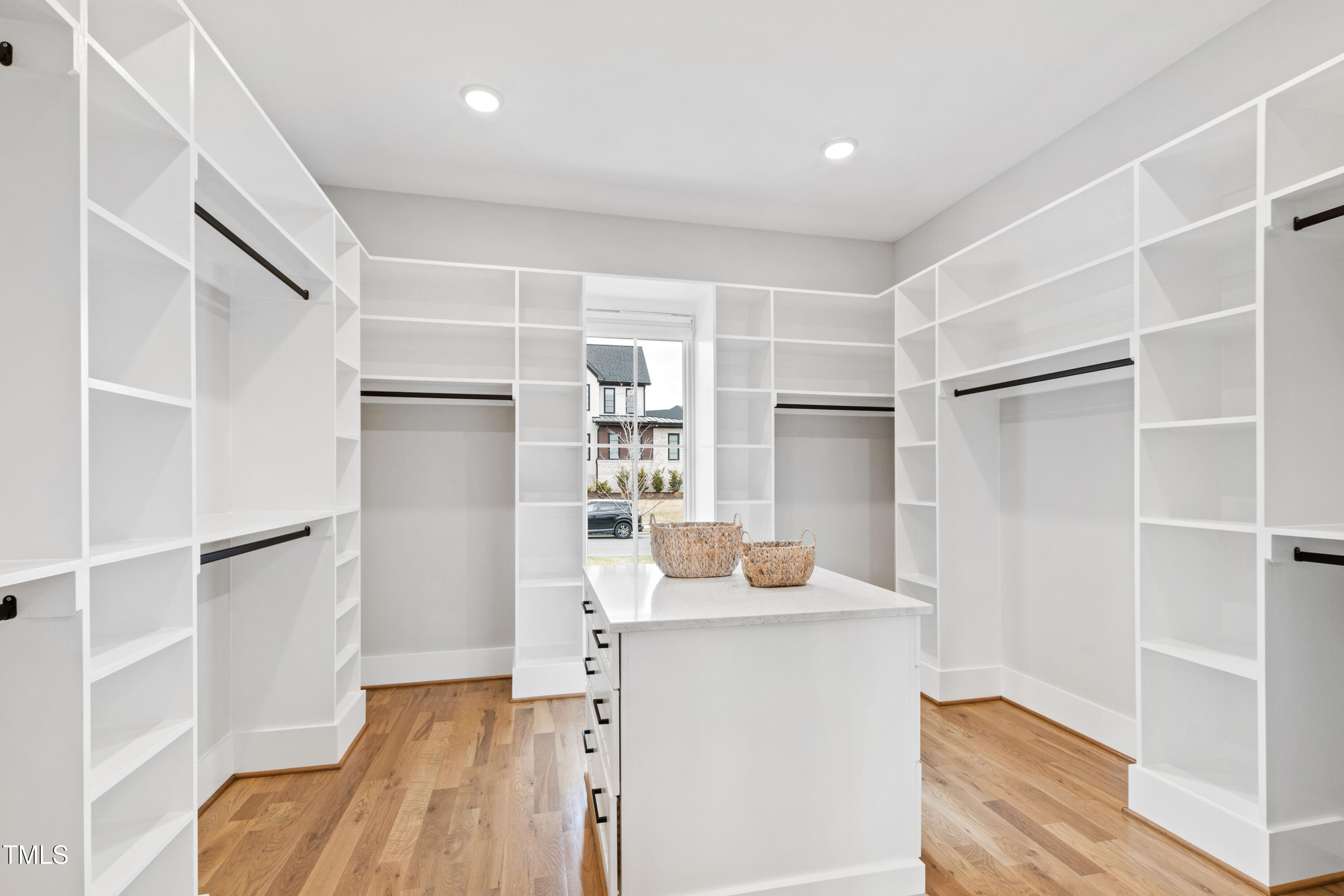 1629 Montvale Grant Way