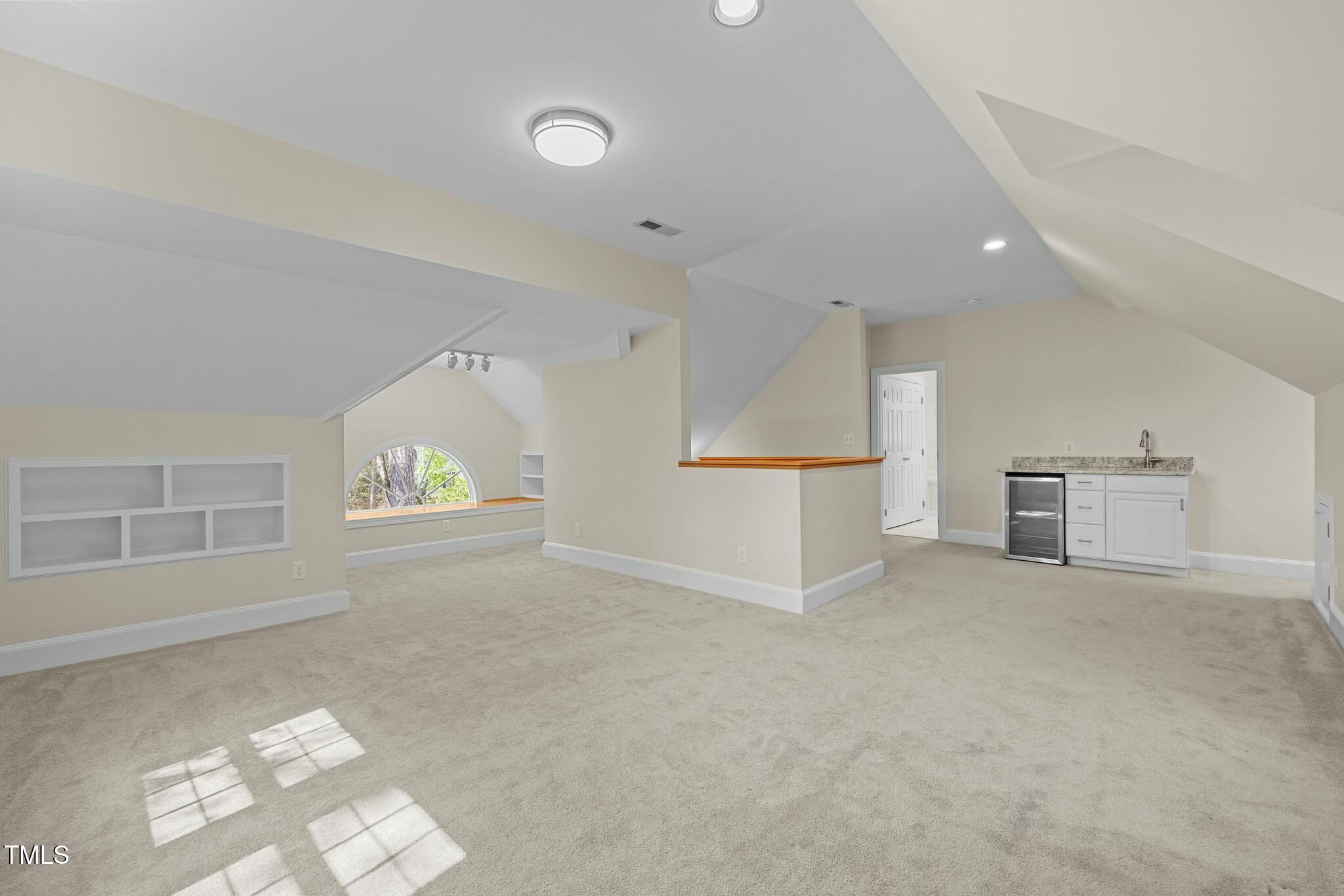 105 Toynbee Place