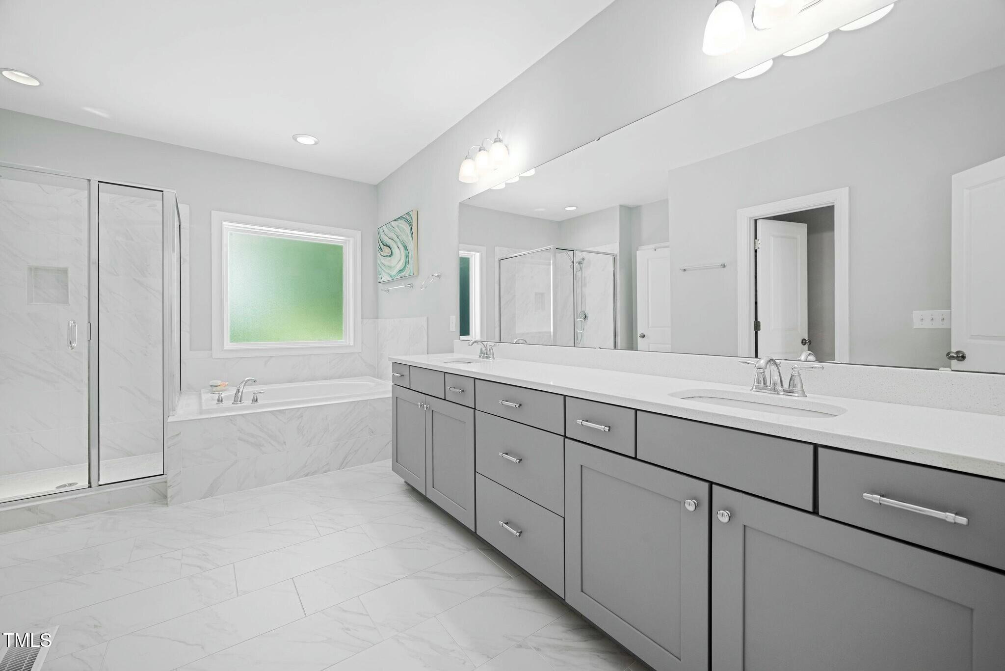 11808 Venture Oak Way