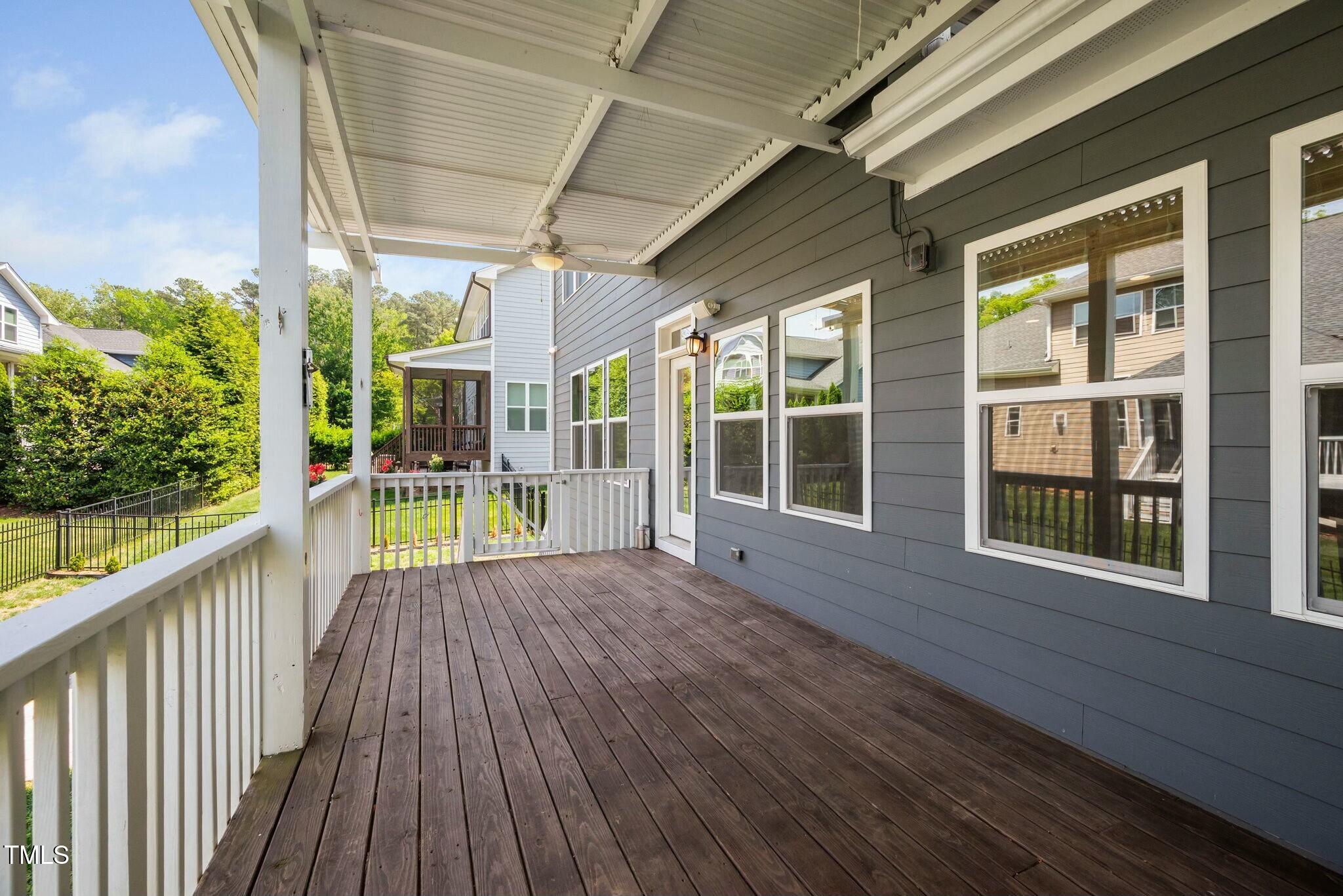 11808 Venture Oak Way
