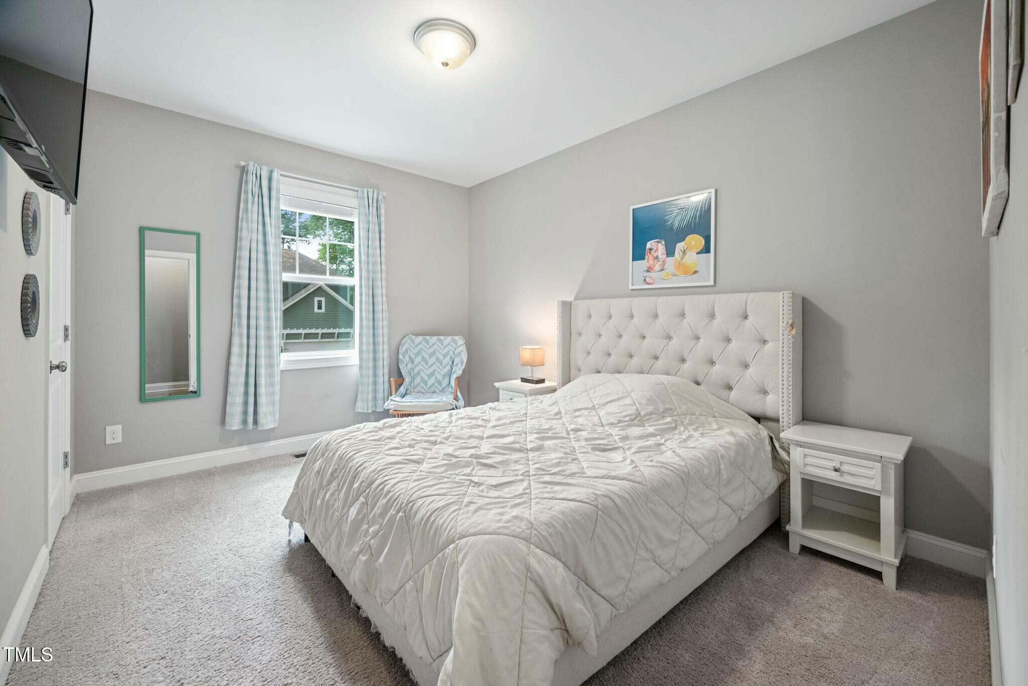 11808 Venture Oak Way