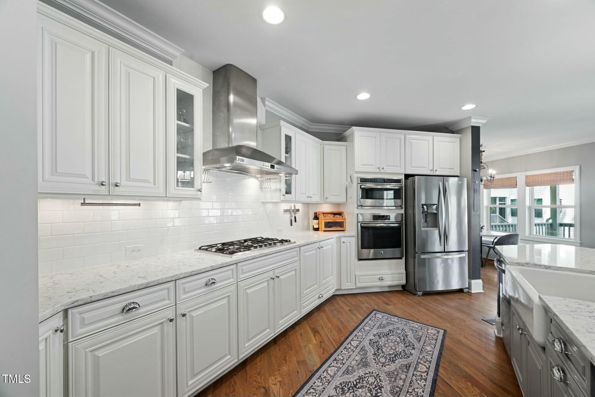 11808 Venture Oak Way