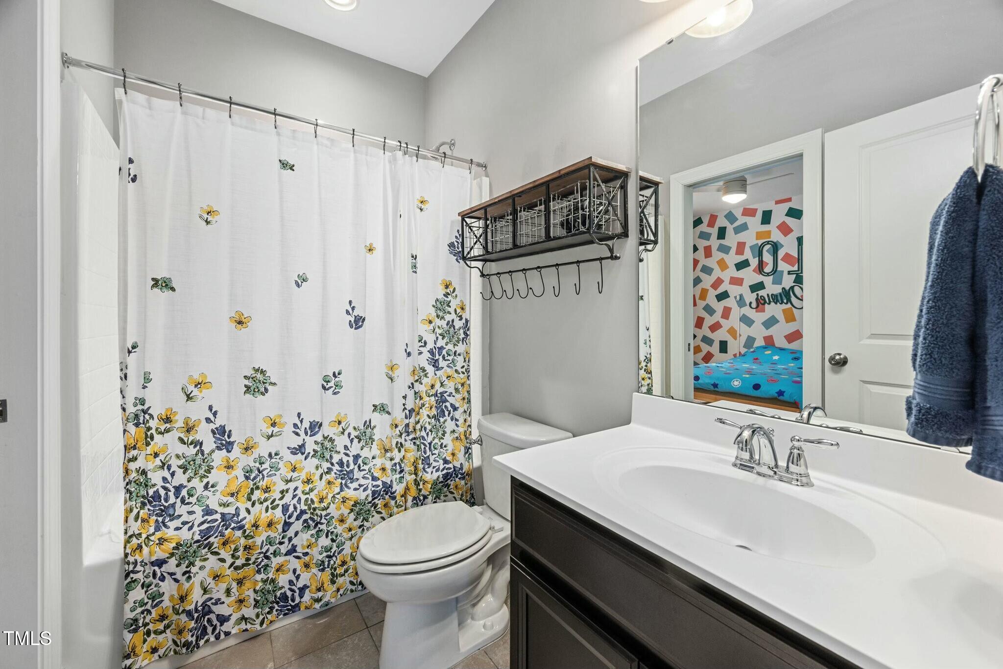 11808 Venture Oak Way