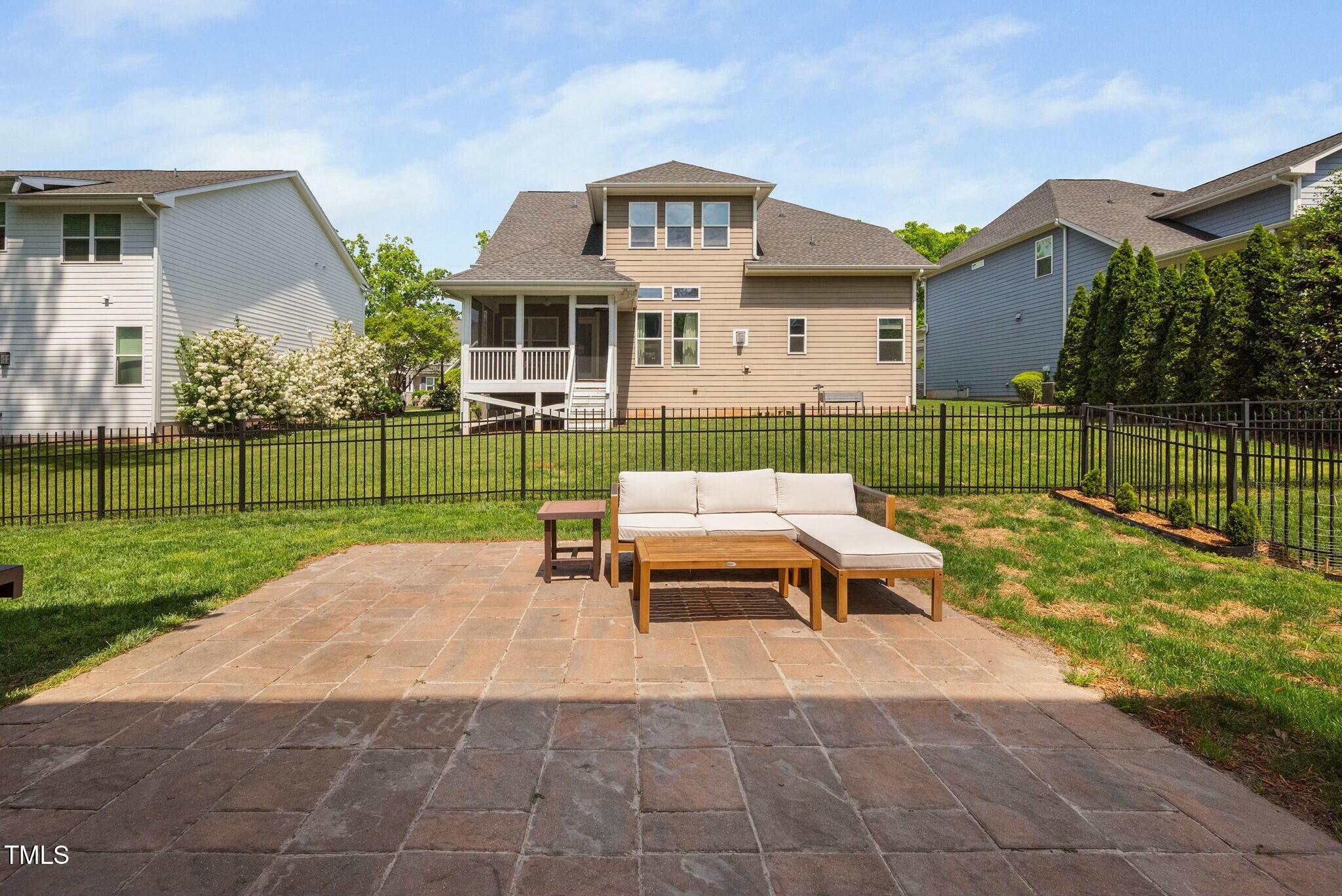 11808 Venture Oak Way