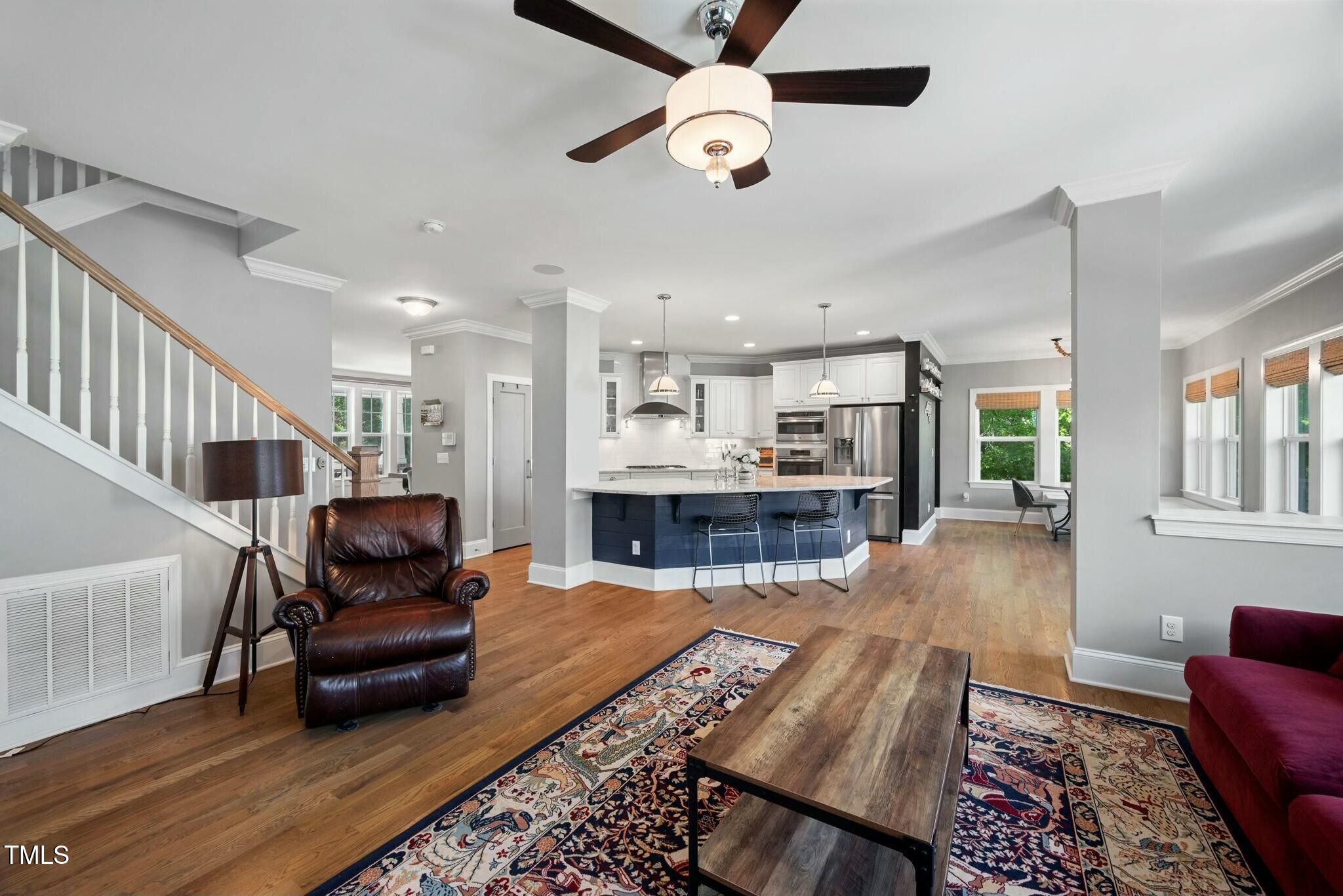11808 Venture Oak Way