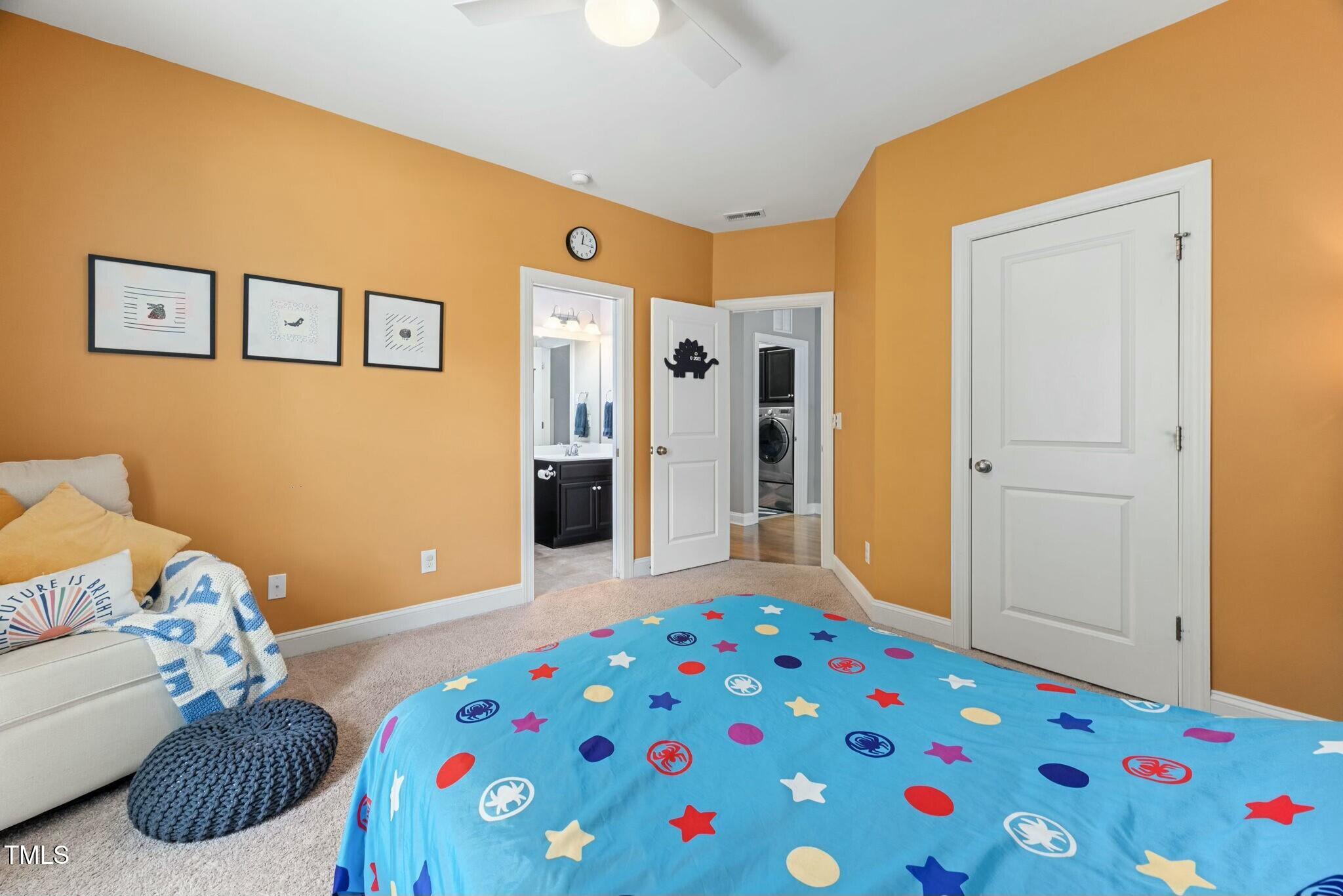 11808 Venture Oak Way