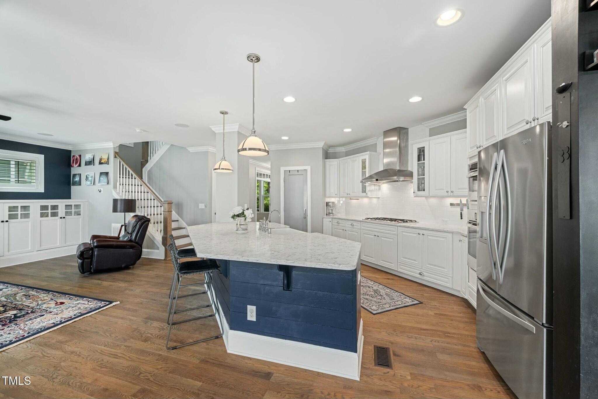 11808 Venture Oak Way
