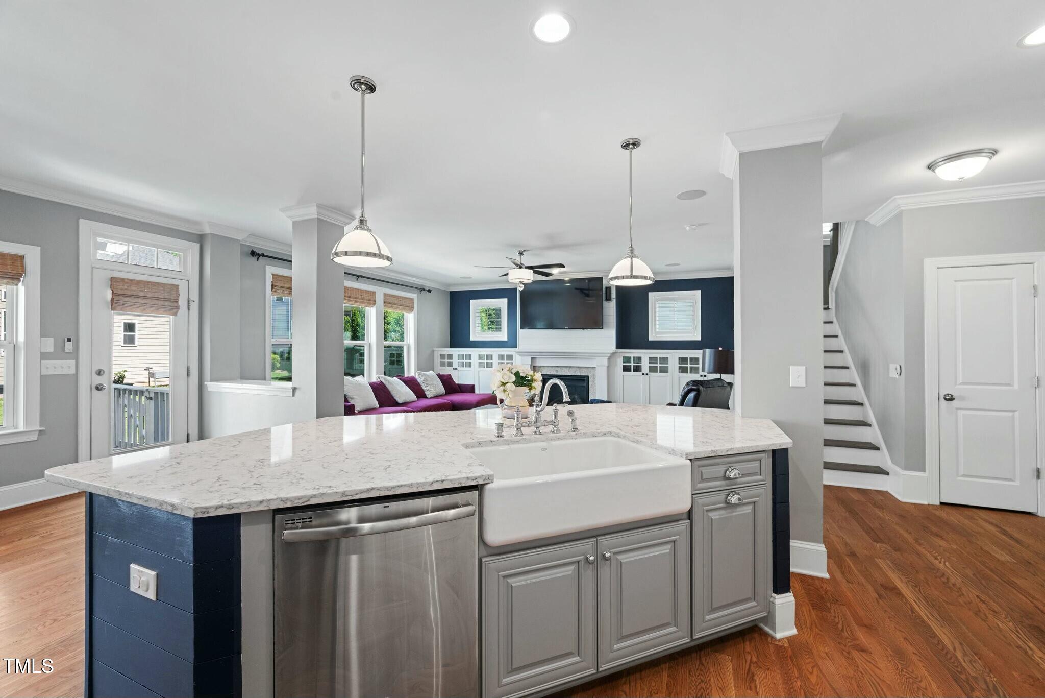 11808 Venture Oak Way