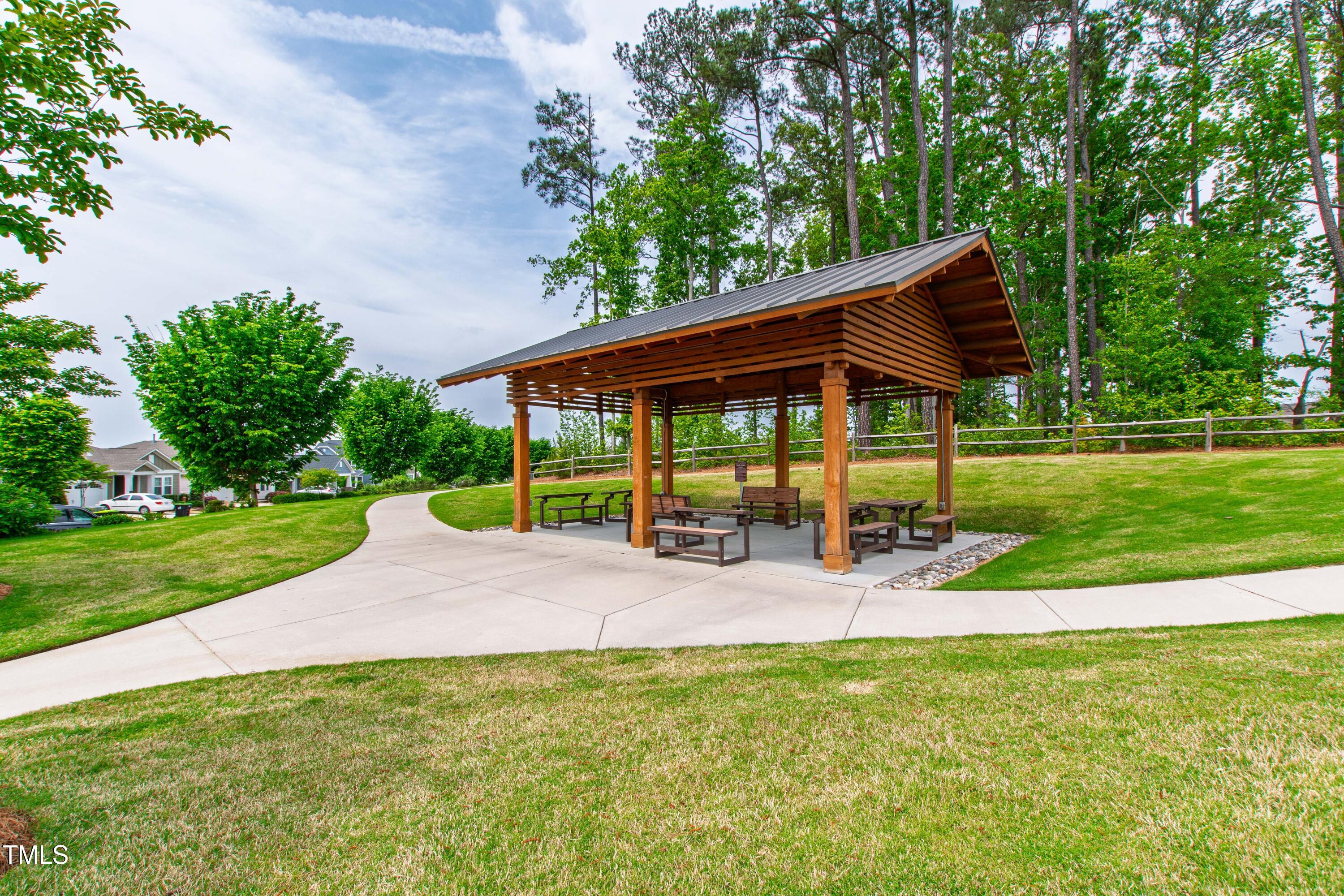 1820 Grassy Falls Lane