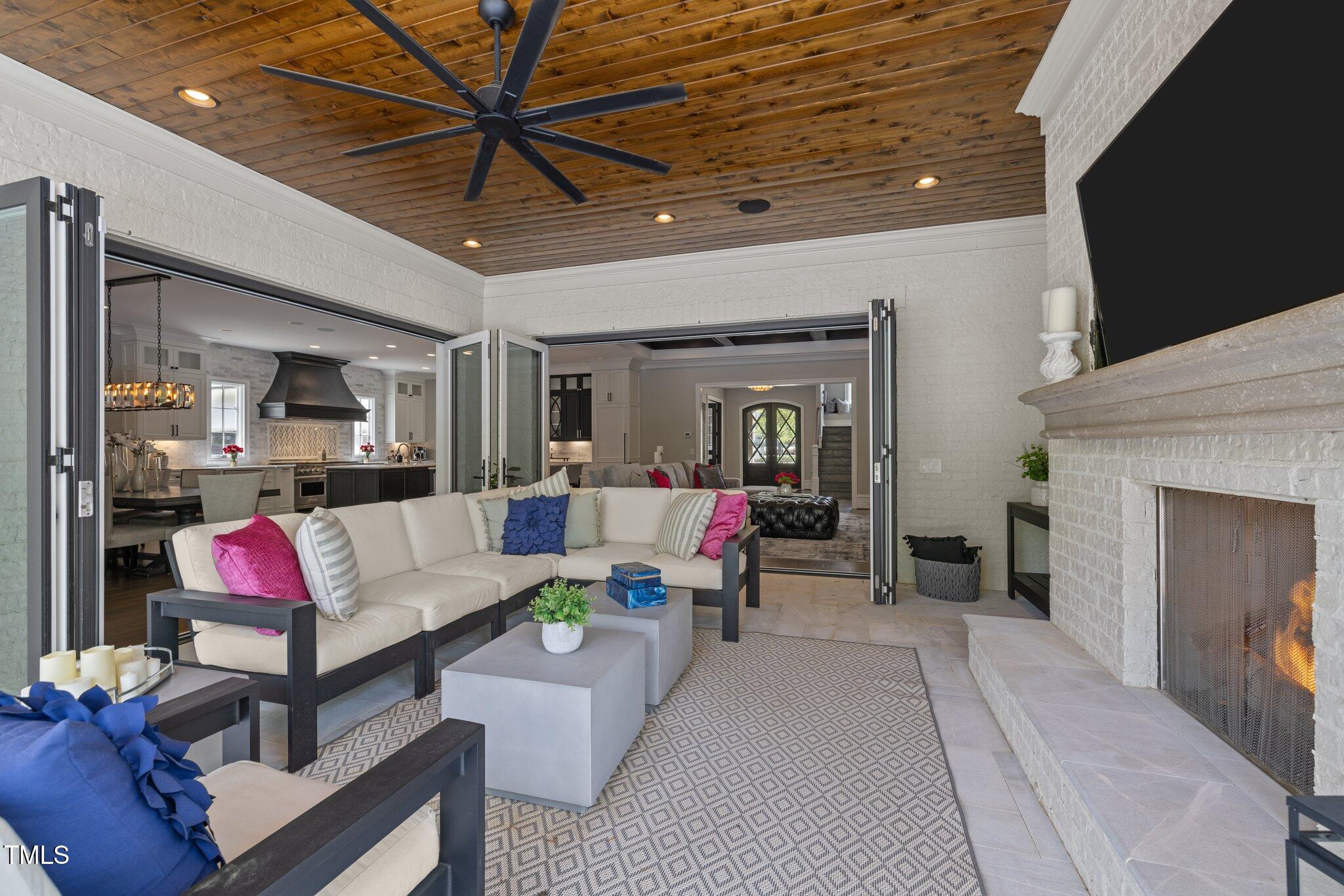 1416 Bailey Hill Drive