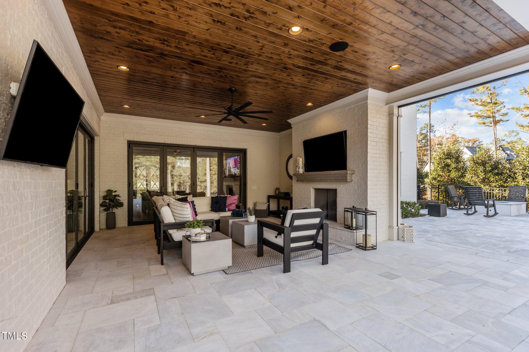 1416 Bailey Hill Drive