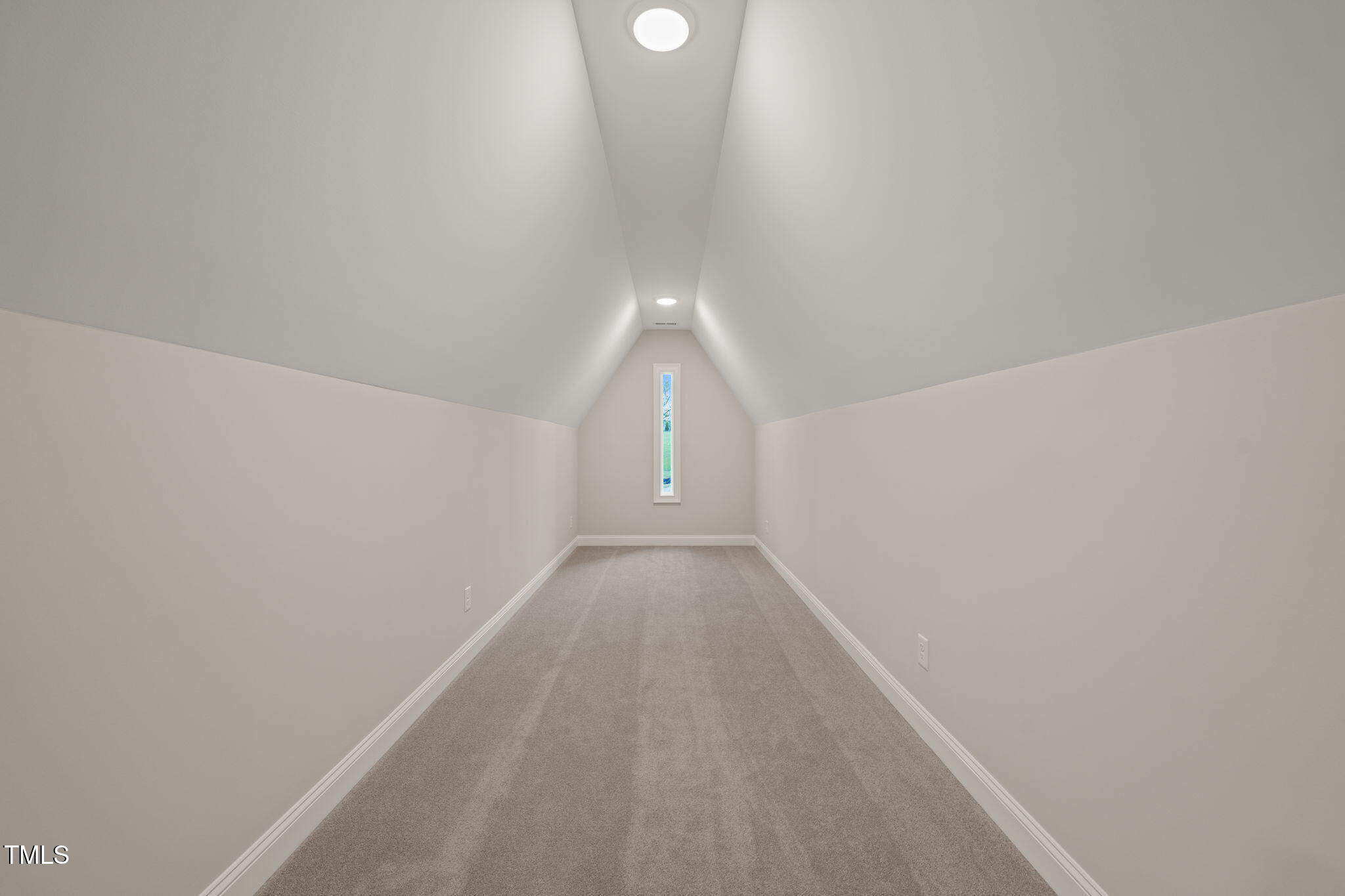 9004 Meadow Pointe Court