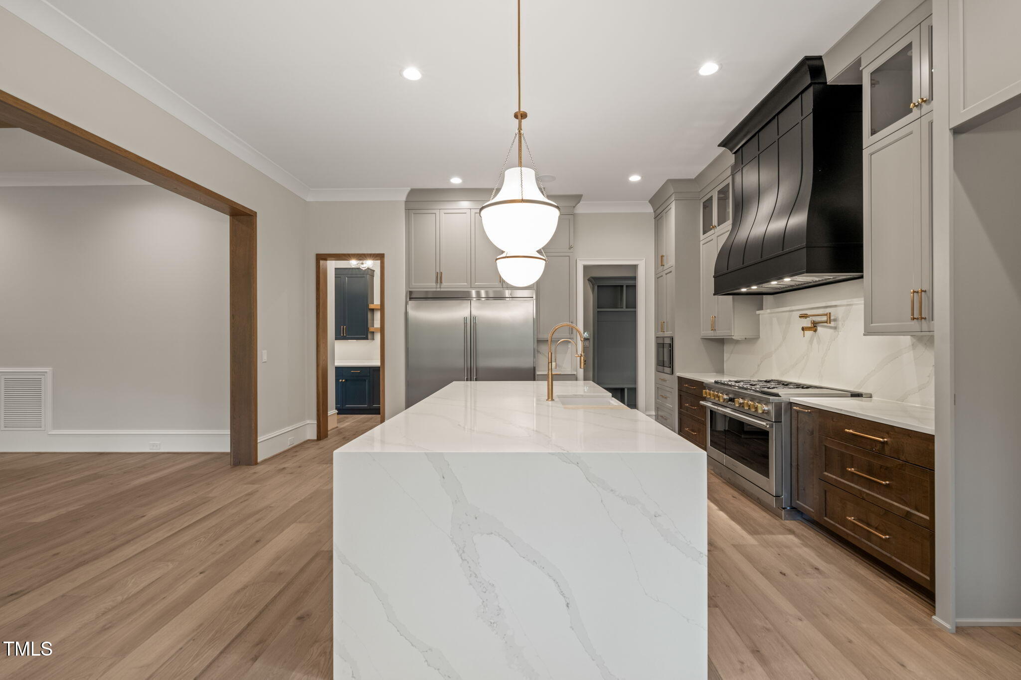 9004 Meadow Pointe Court