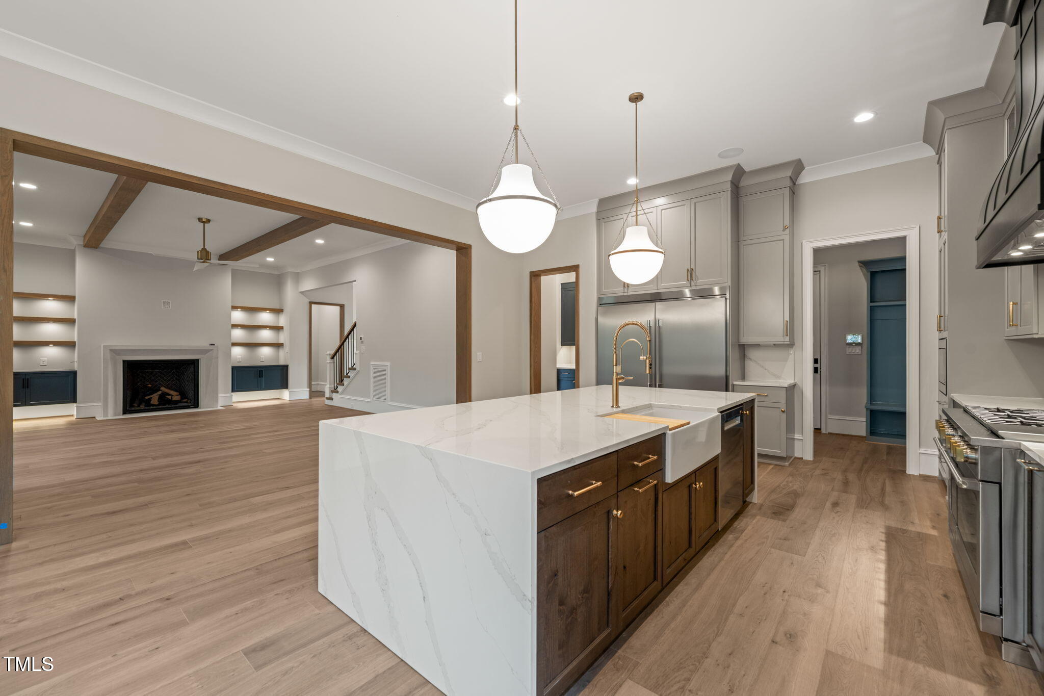 9004 Meadow Pointe Court