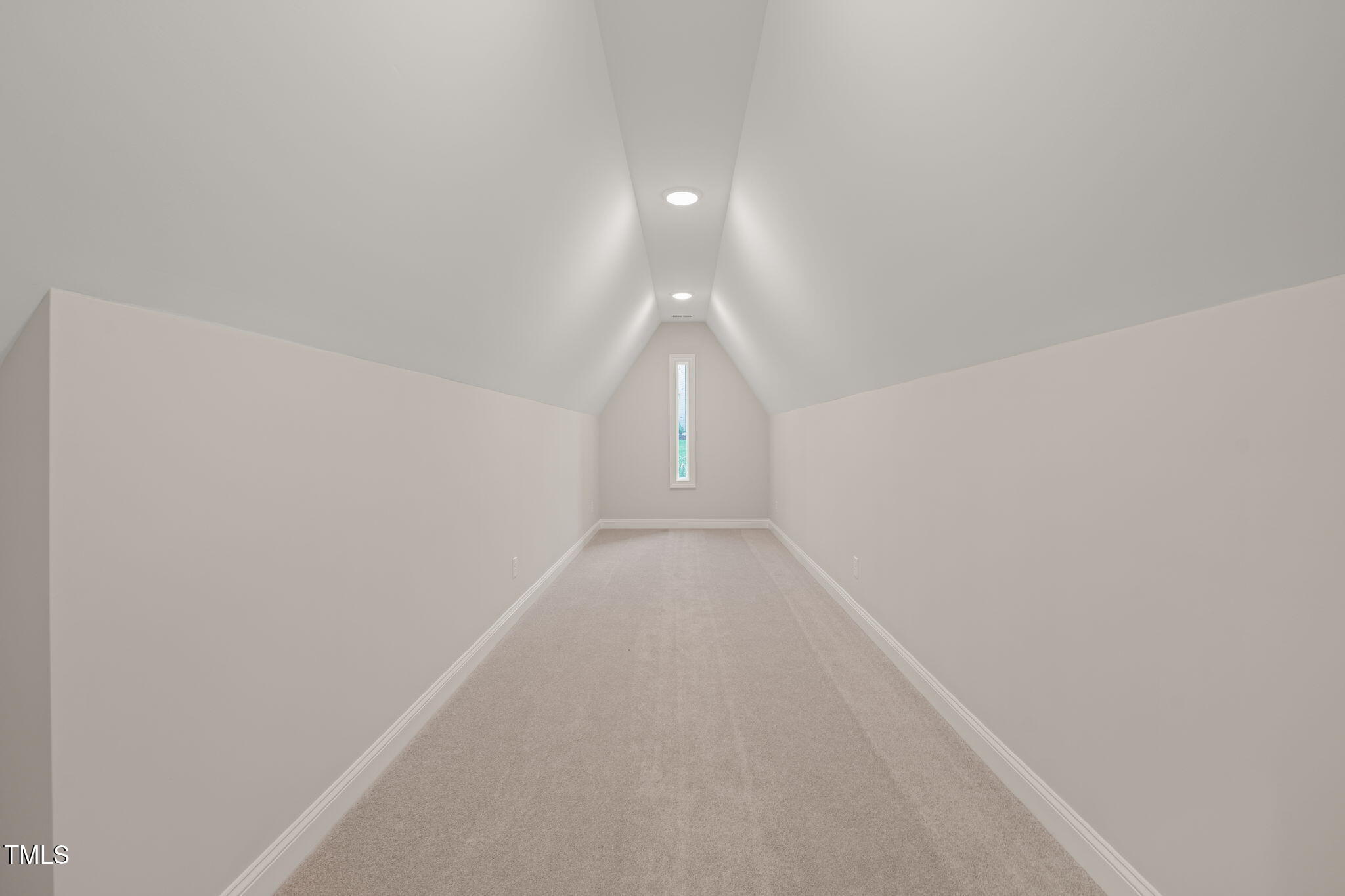 9004 Meadow Pointe Court