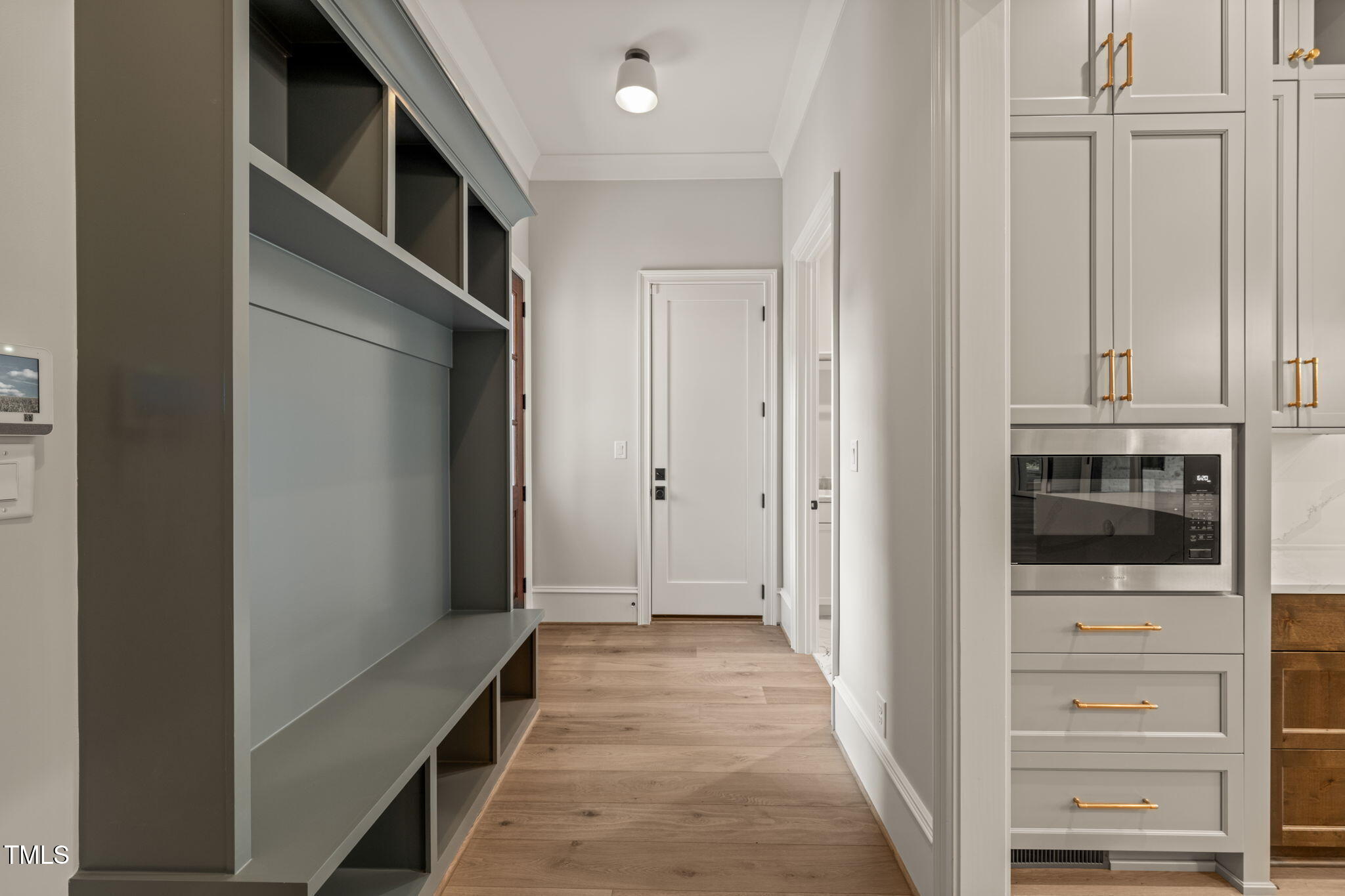 9004 Meadow Pointe Court