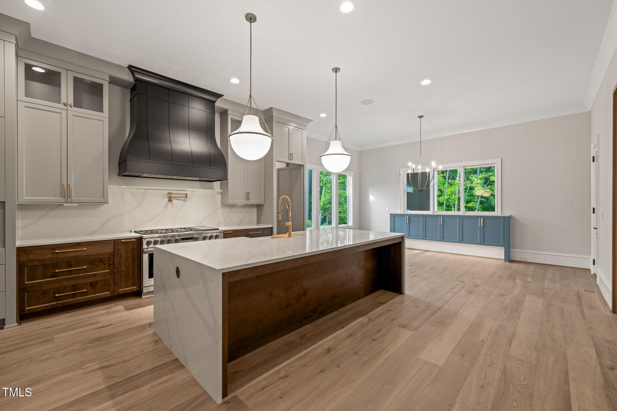 9004 Meadow Pointe Court