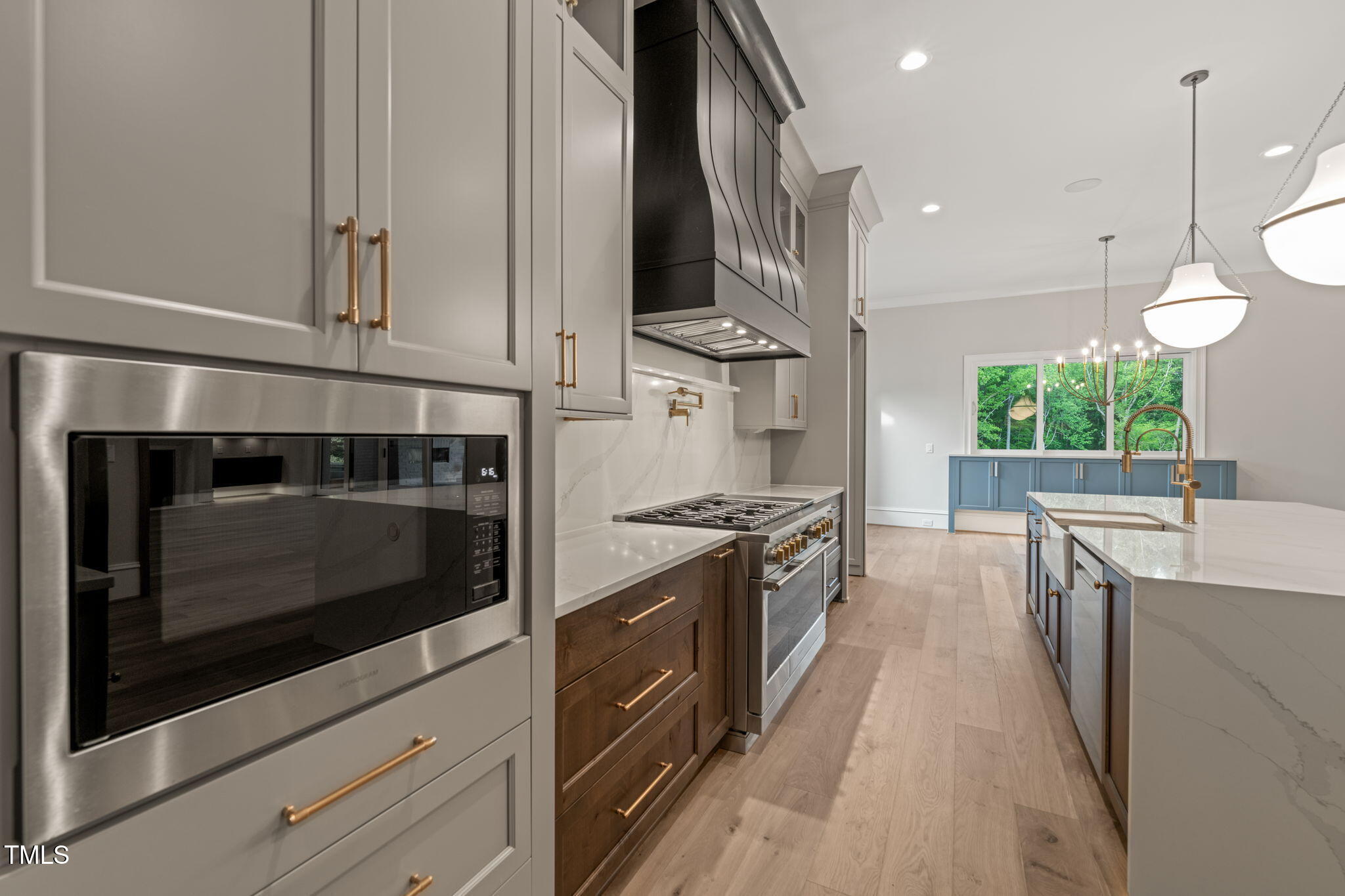 9004 Meadow Pointe Court