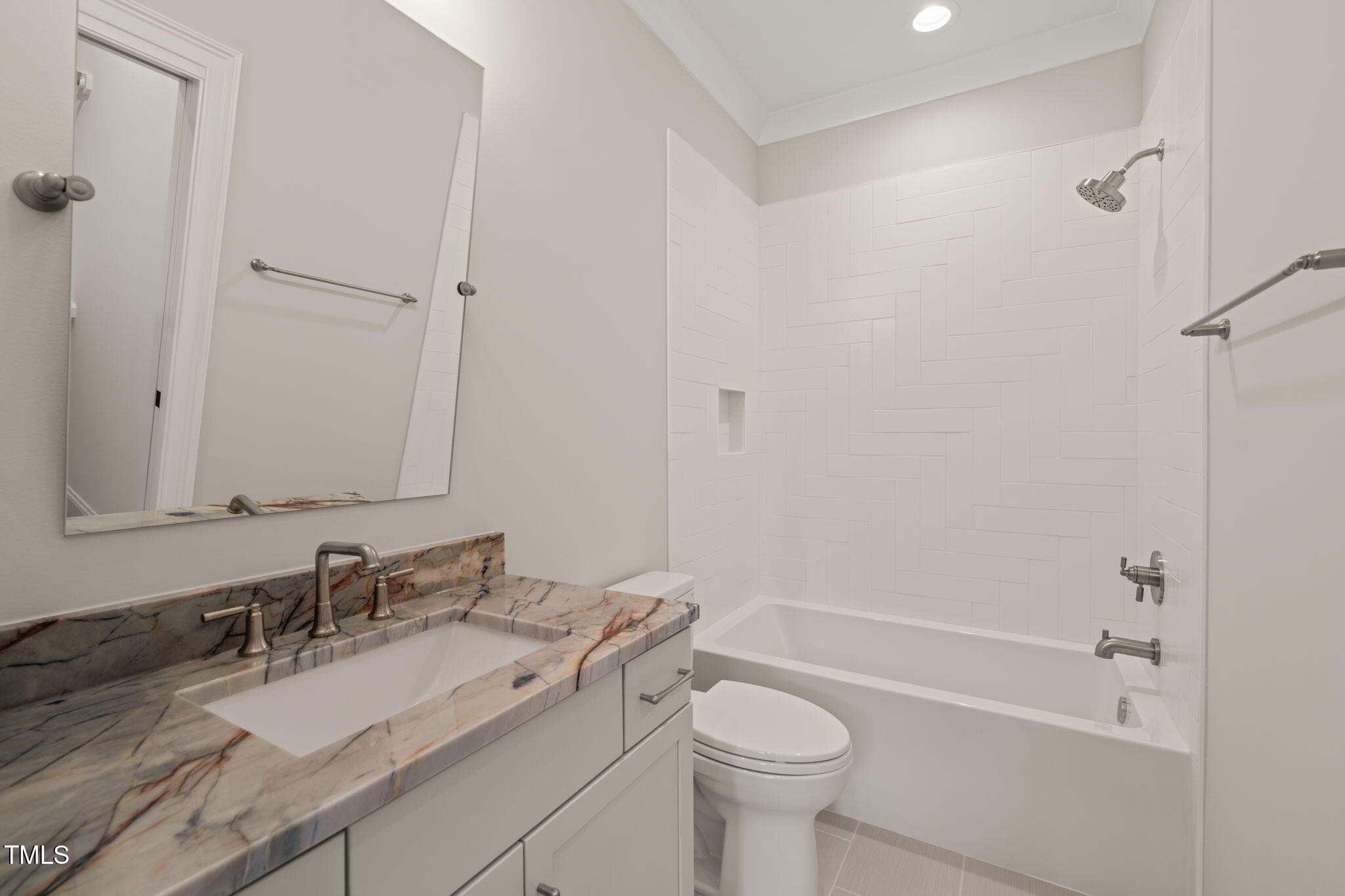 9004 Meadow Pointe Court