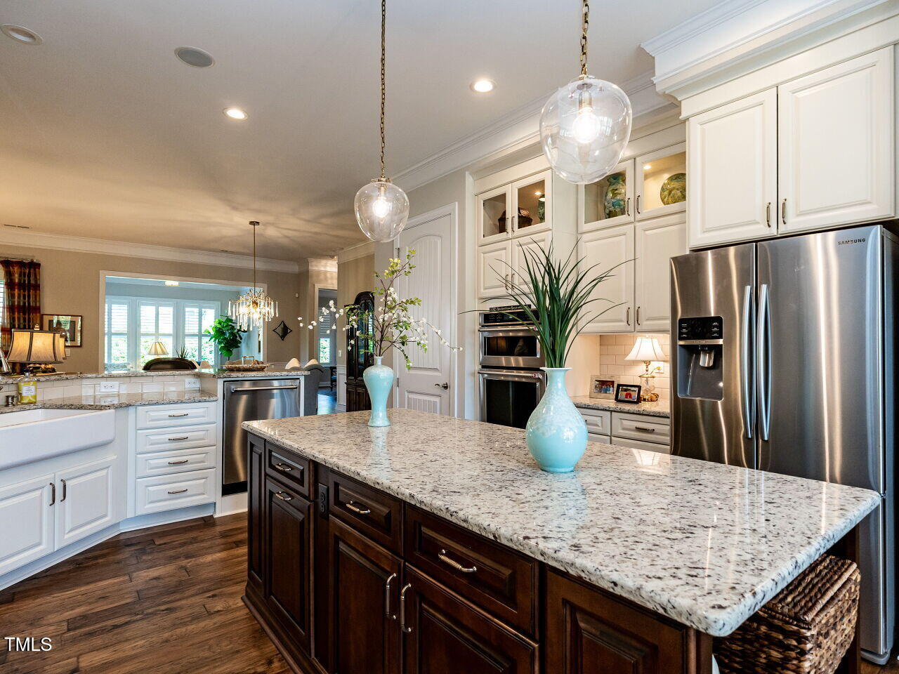 8461 Lentic Court