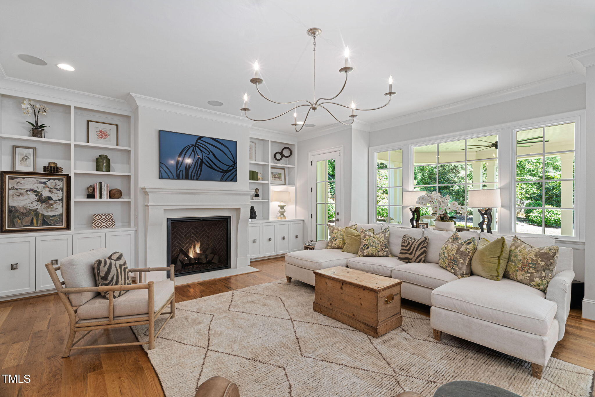 4404 Yadkin Drive