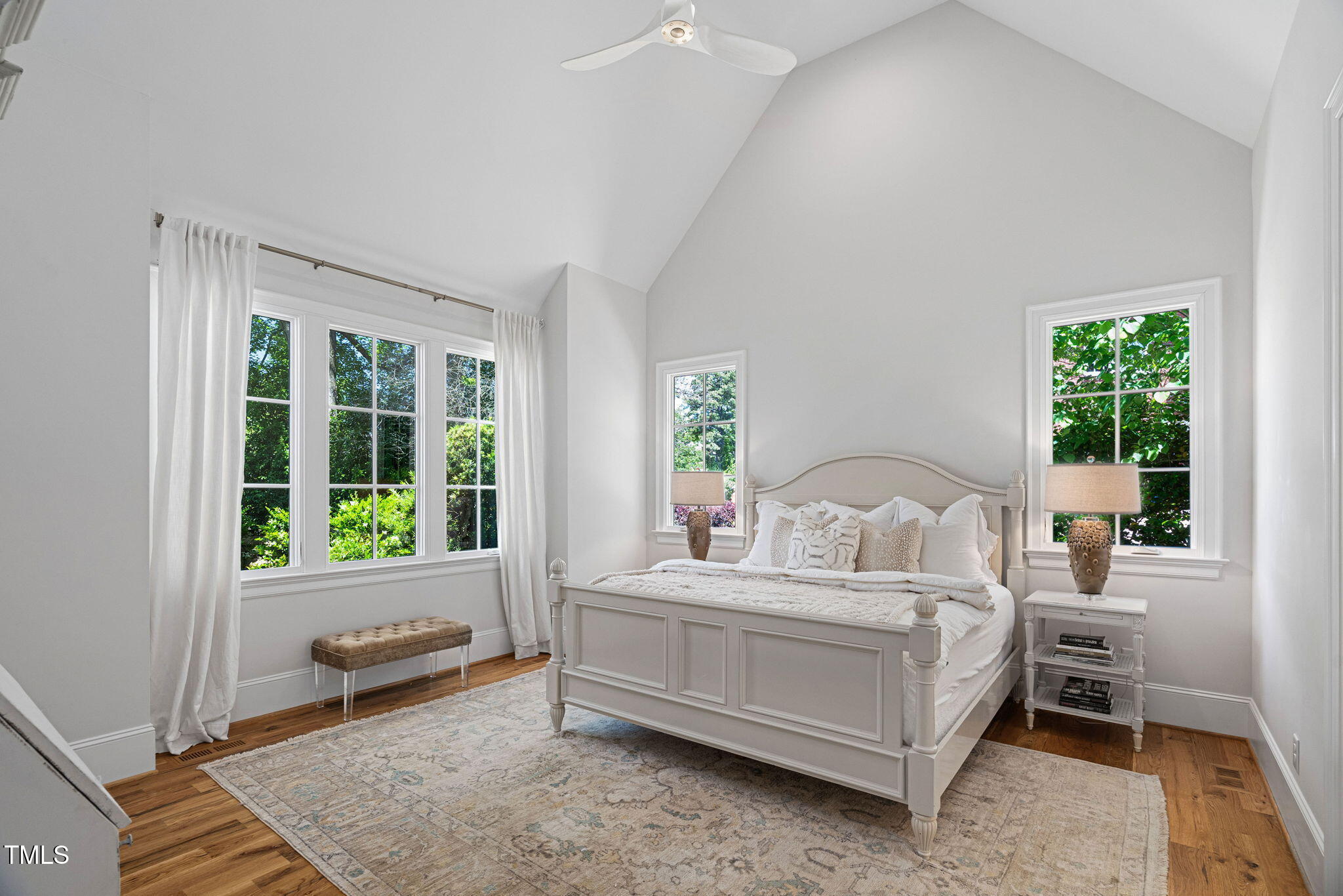 4404 Yadkin Drive