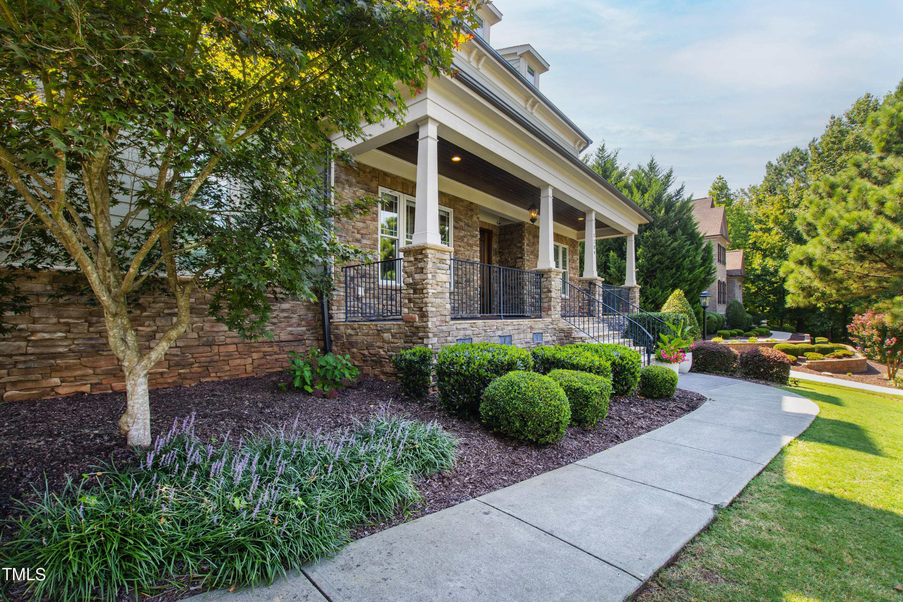 3209 Bryant Falls Court