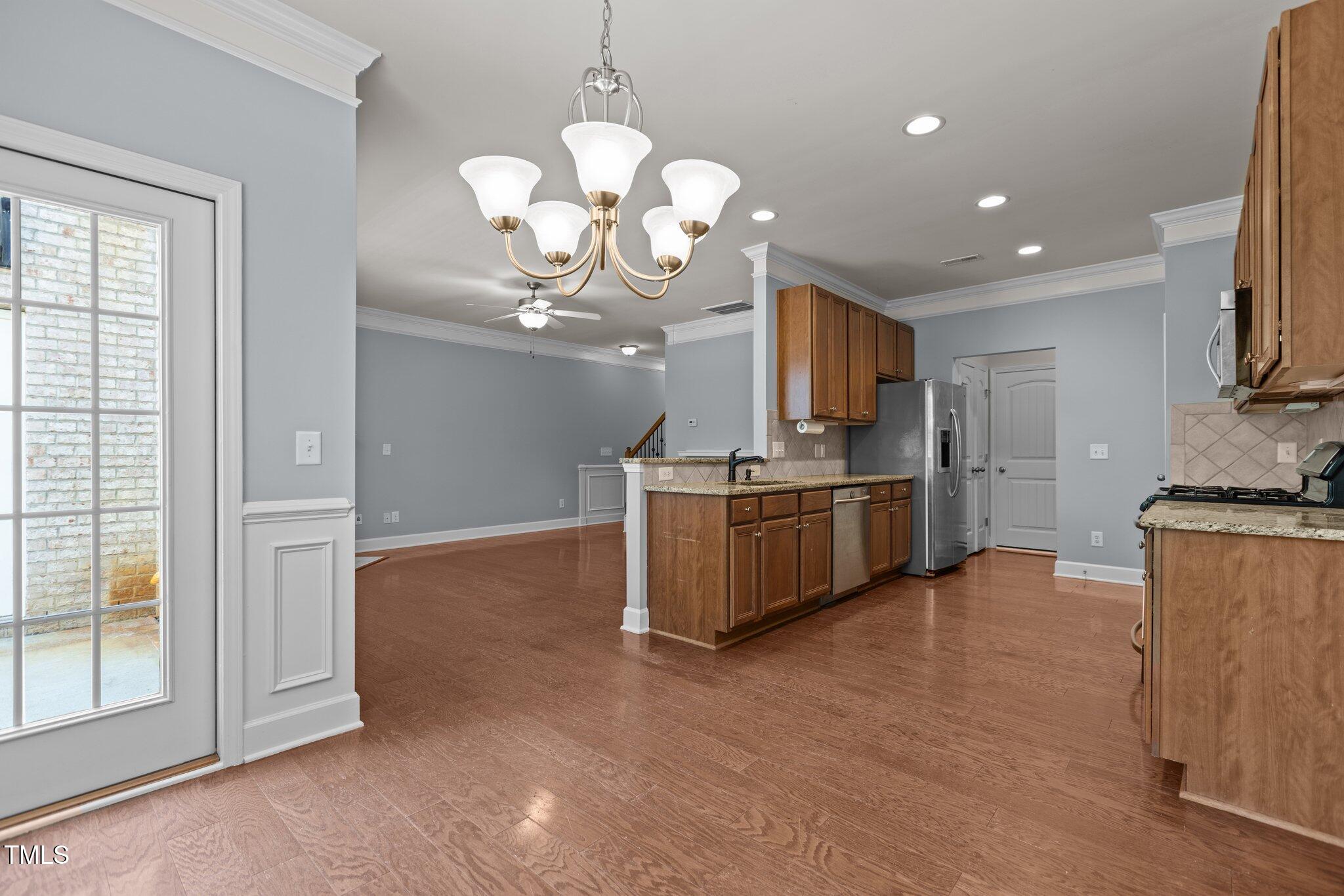 2082 Weston Green Loop Loop