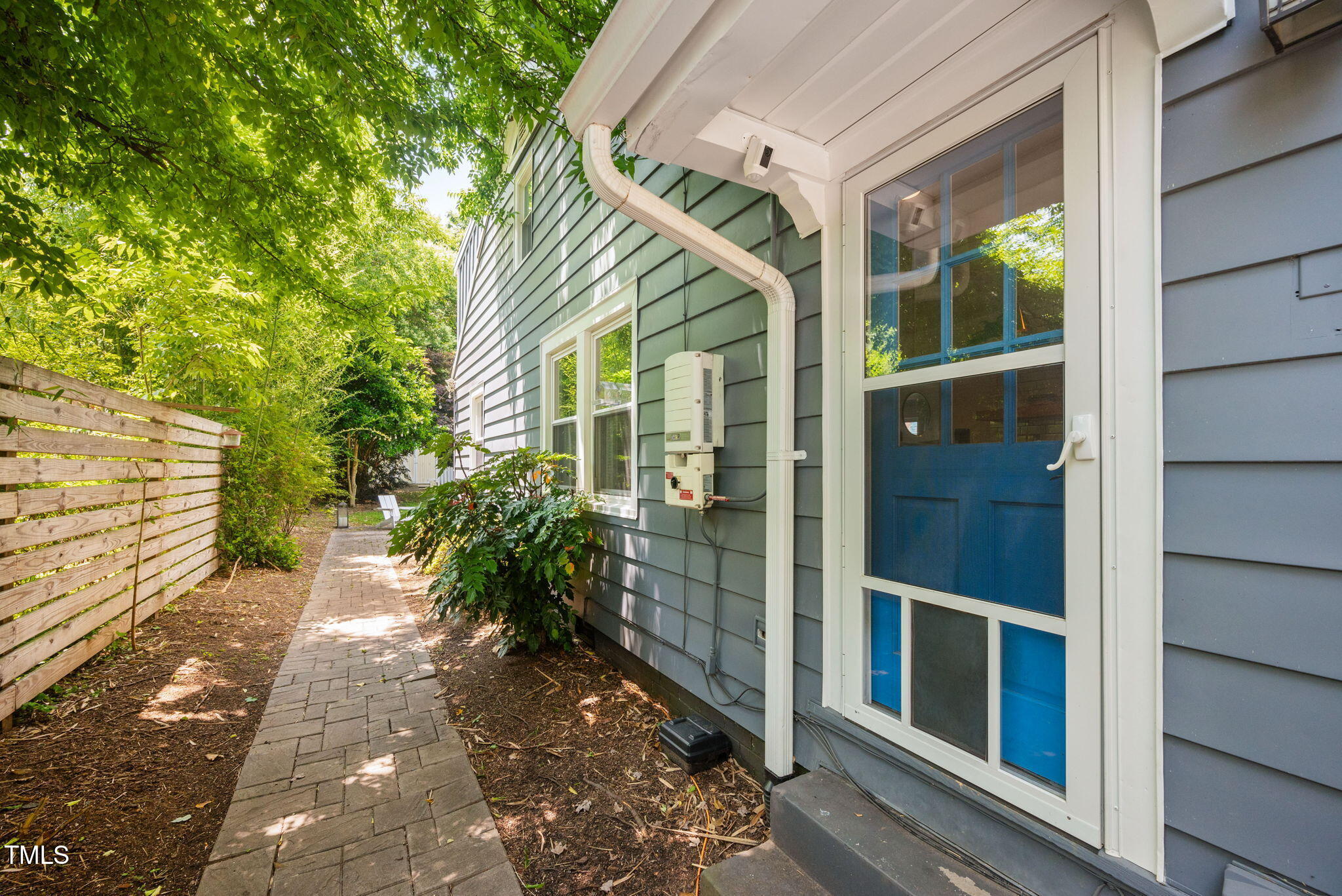 218 Lafayette Road