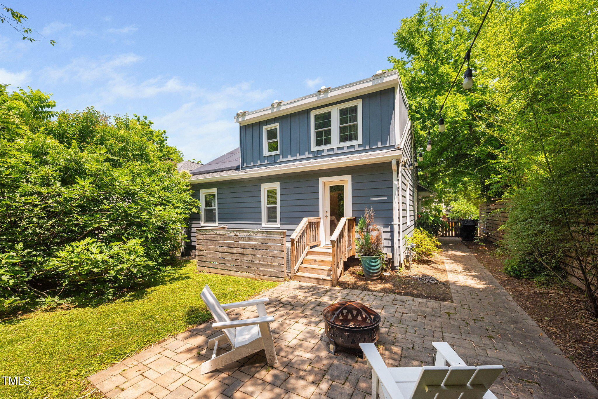 218 Lafayette Road