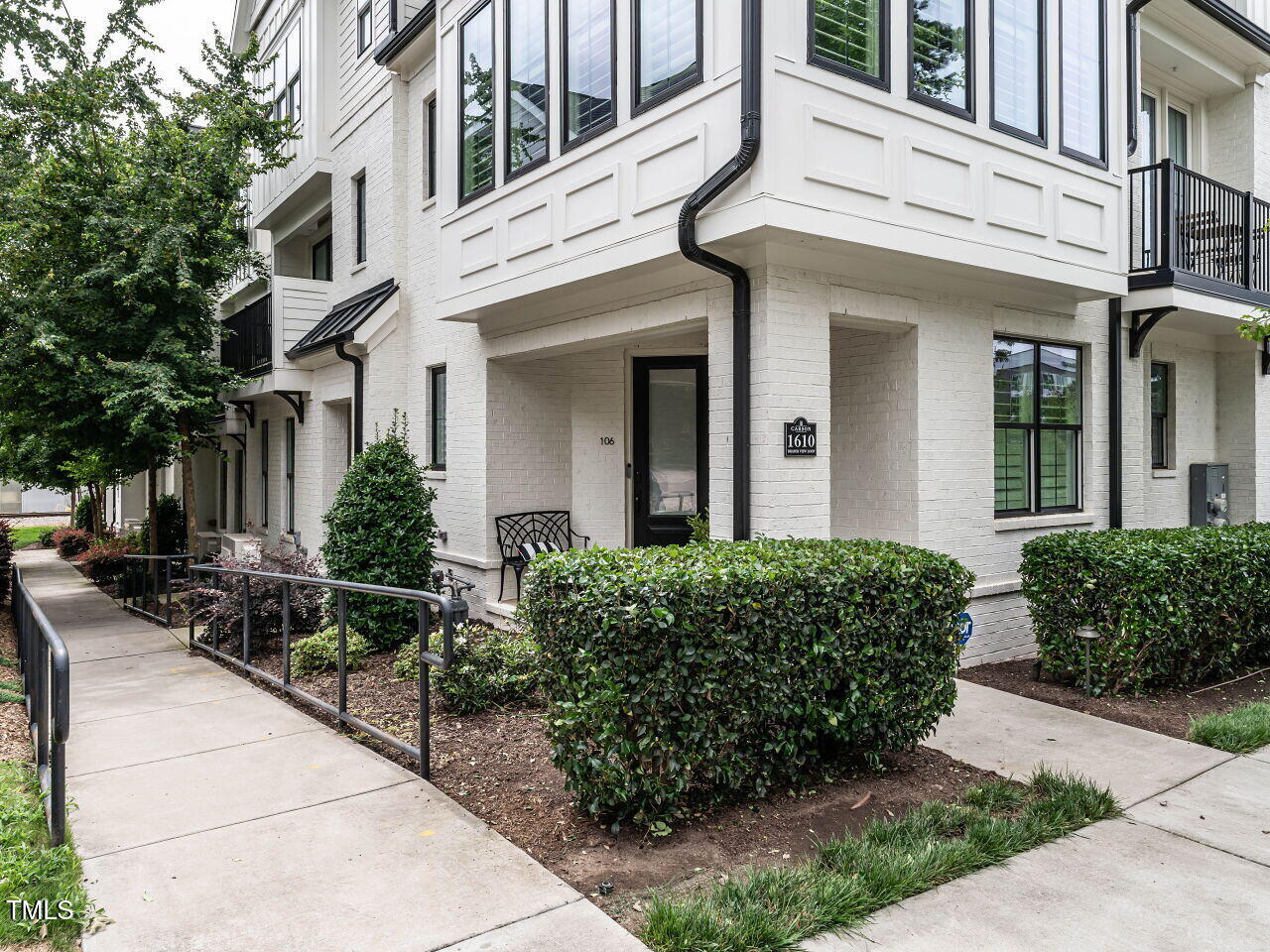 1610 Draper View Loop # 101