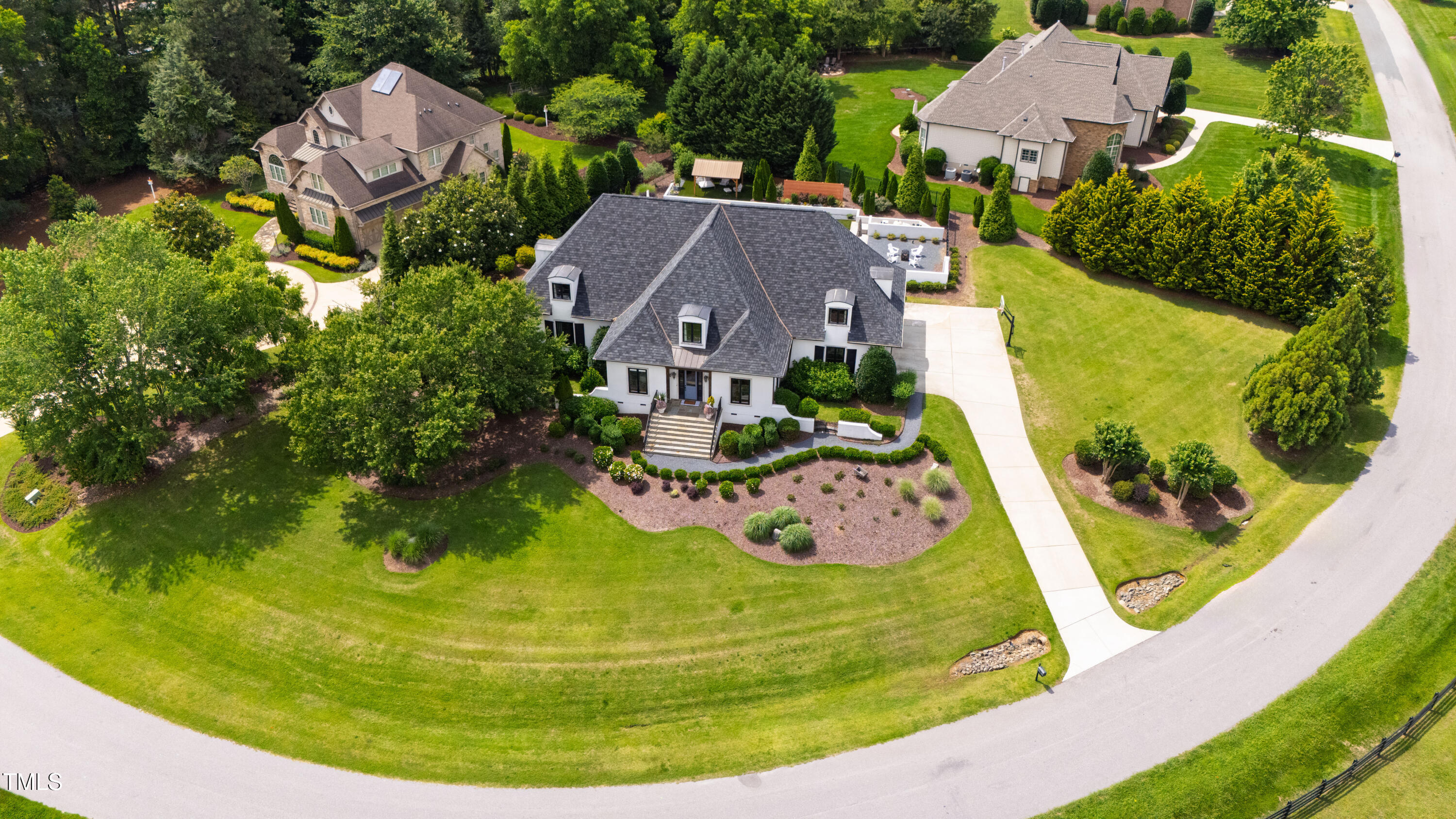 4725 Saratoga Falls Lane