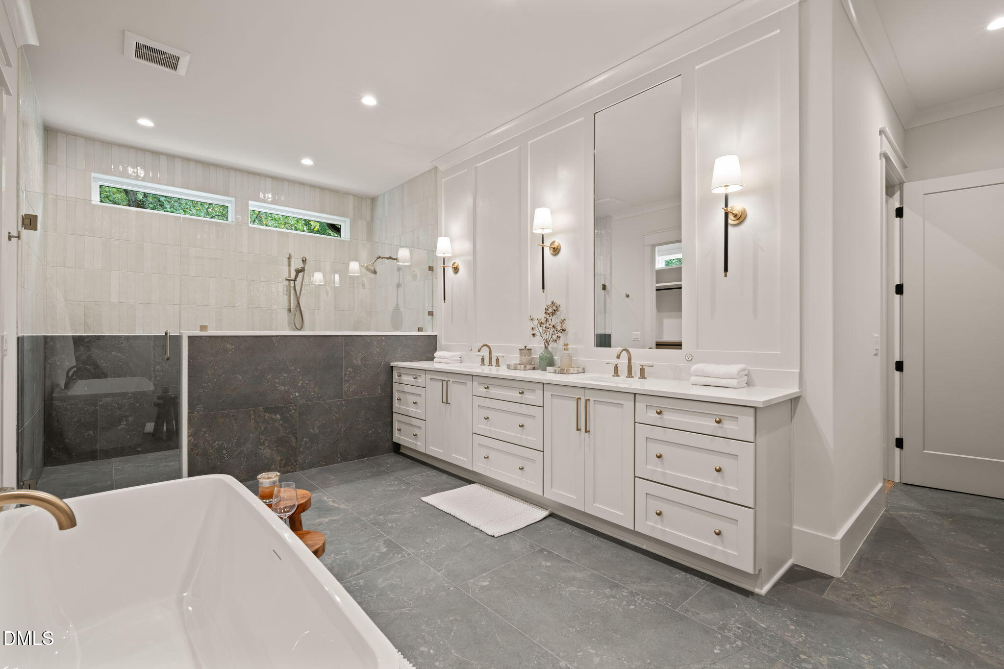 1725 Legacy Ridge Lane
