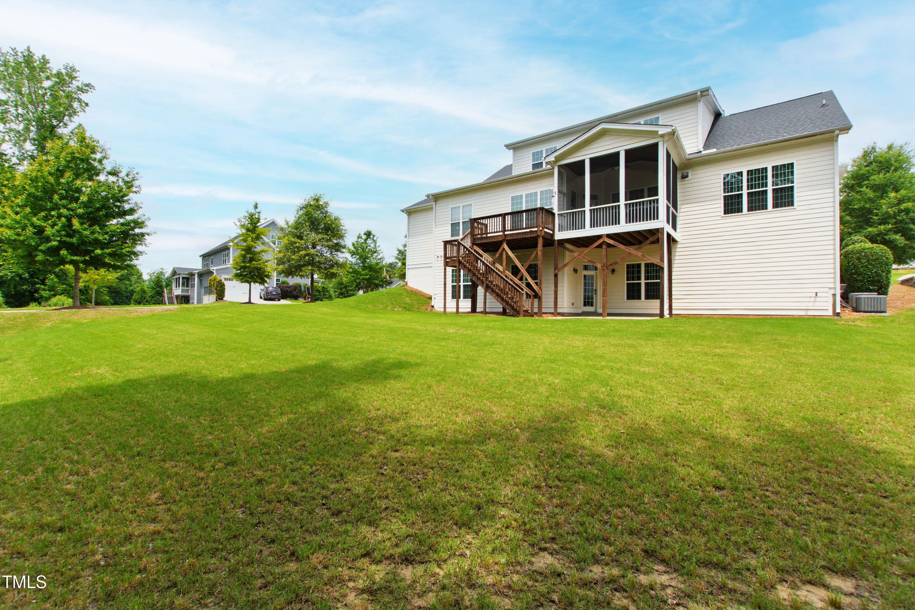 209 Sunset Bluffs Drive