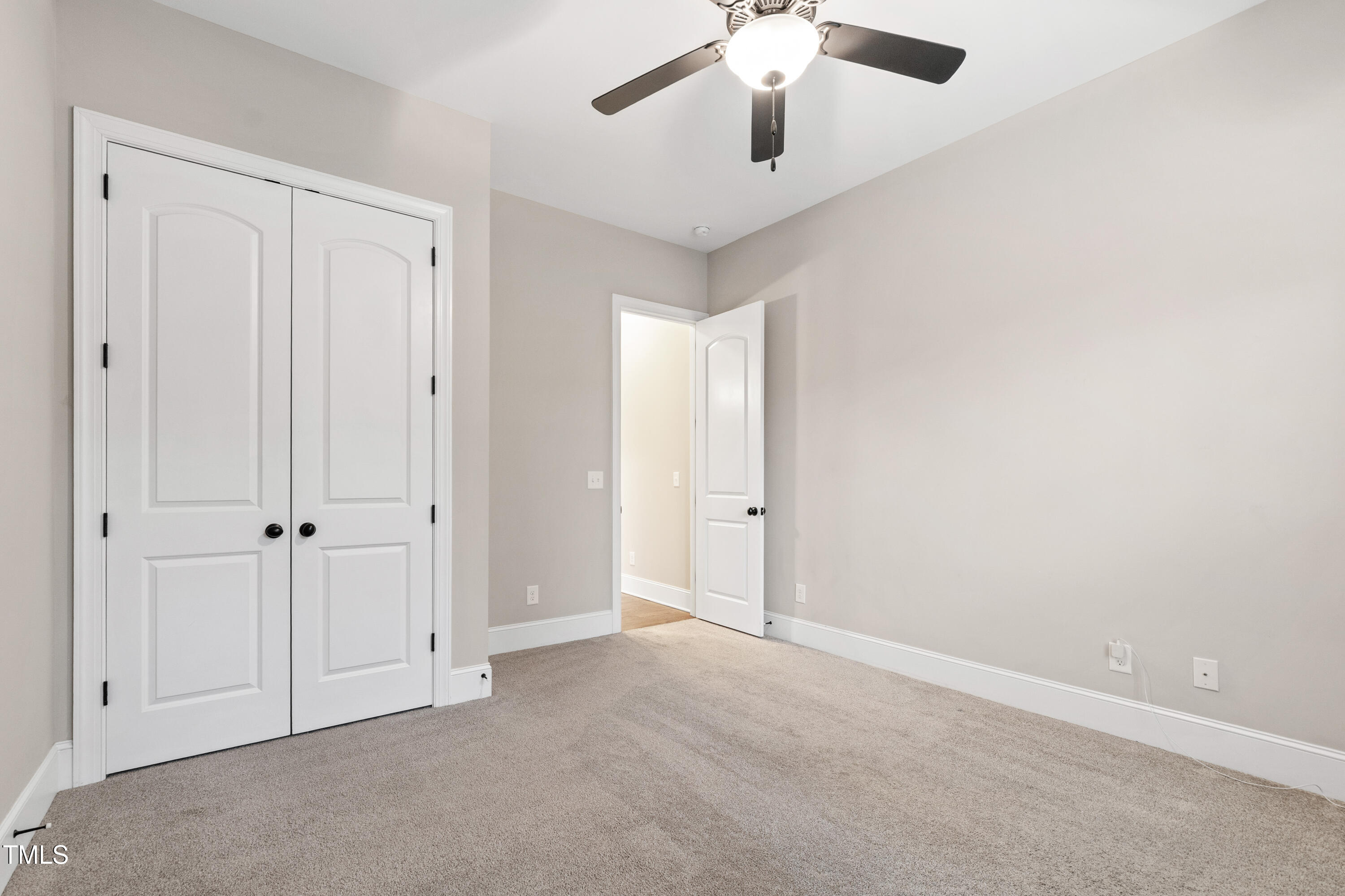 209 Sunset Bluffs Drive