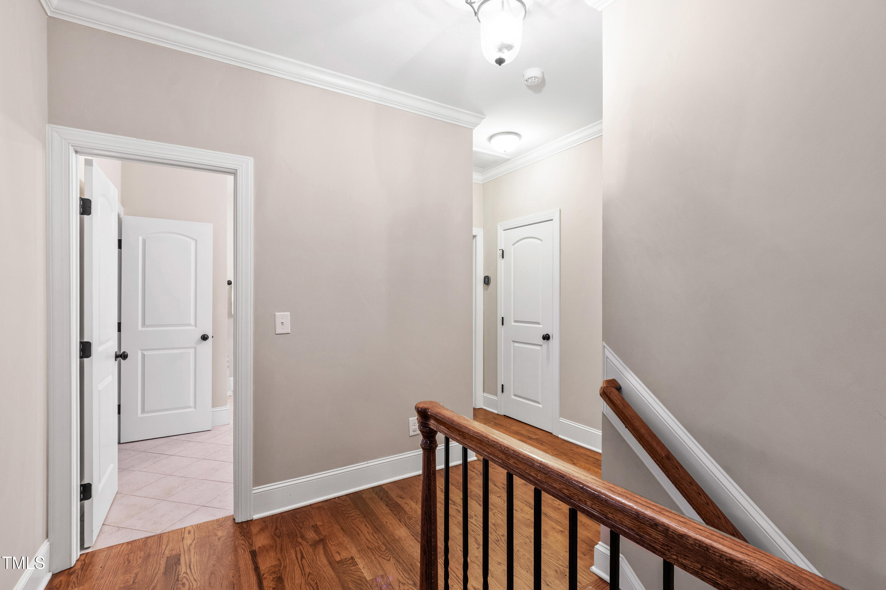 209 Sunset Bluffs Drive
