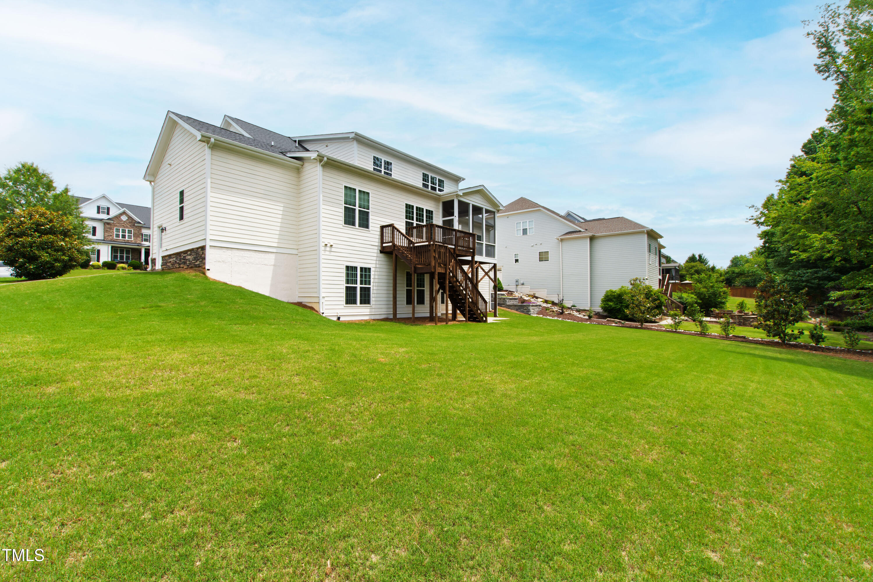 209 Sunset Bluffs Drive