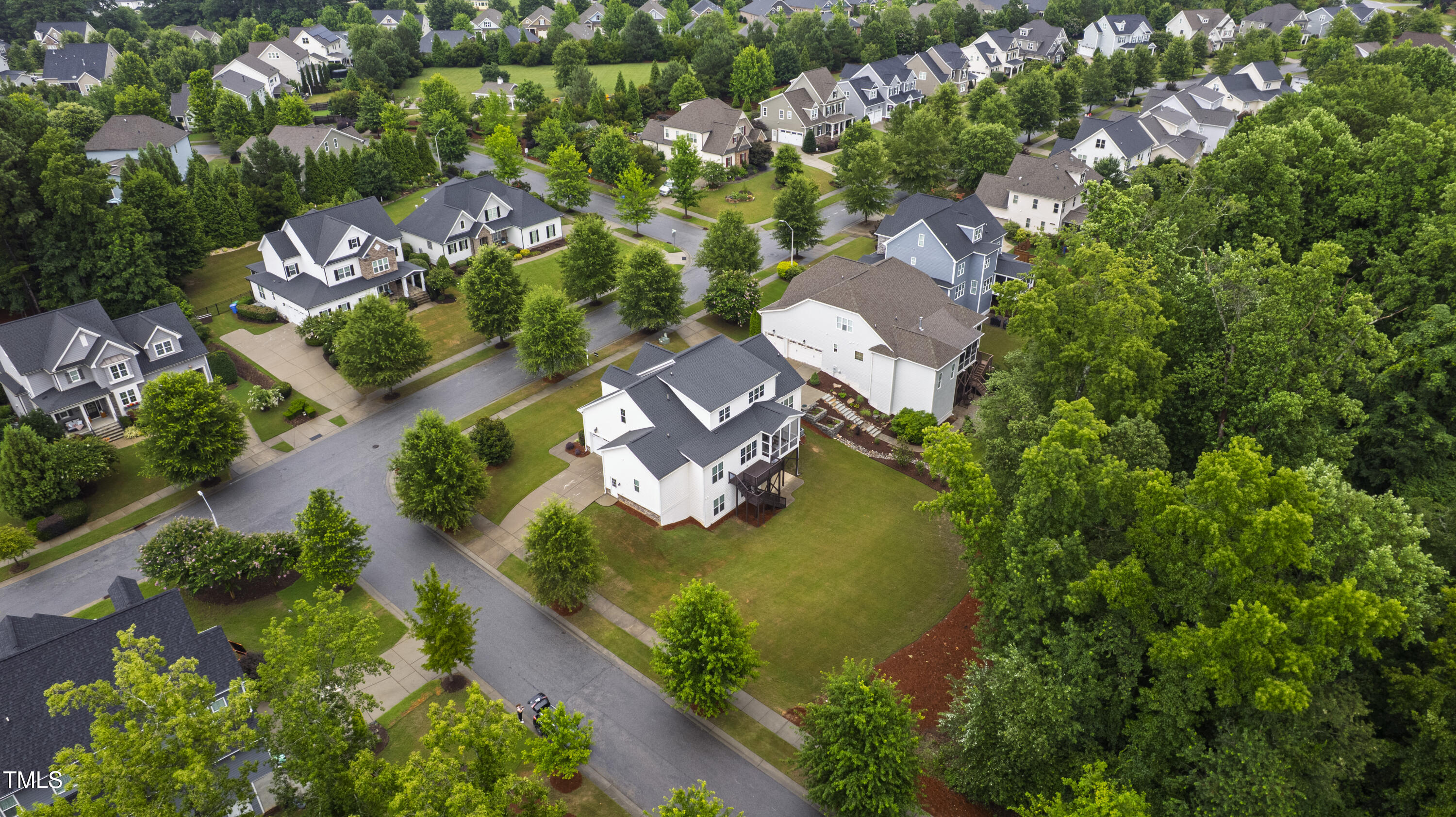 209 Sunset Bluffs Drive