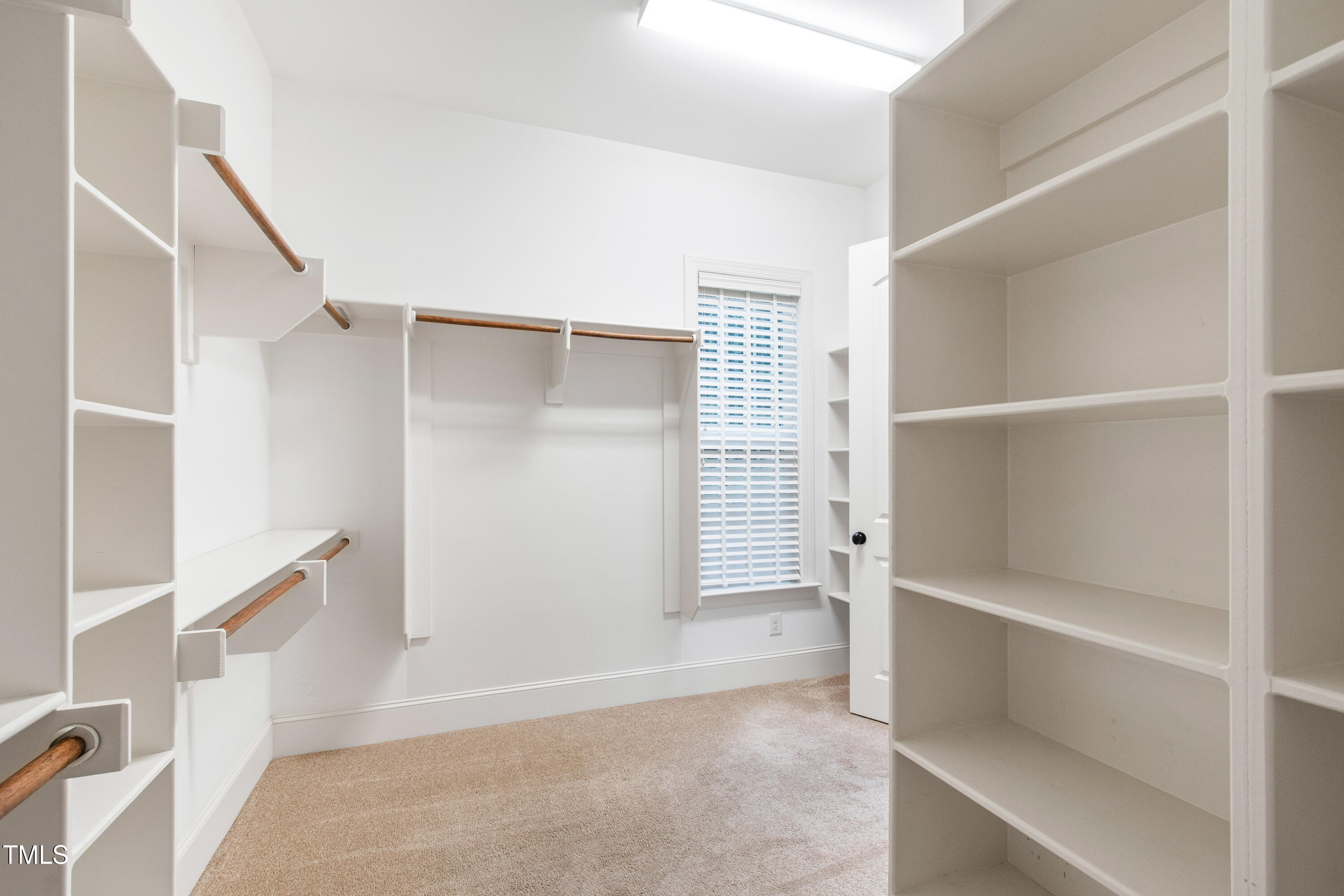 209 Sunset Bluffs Drive