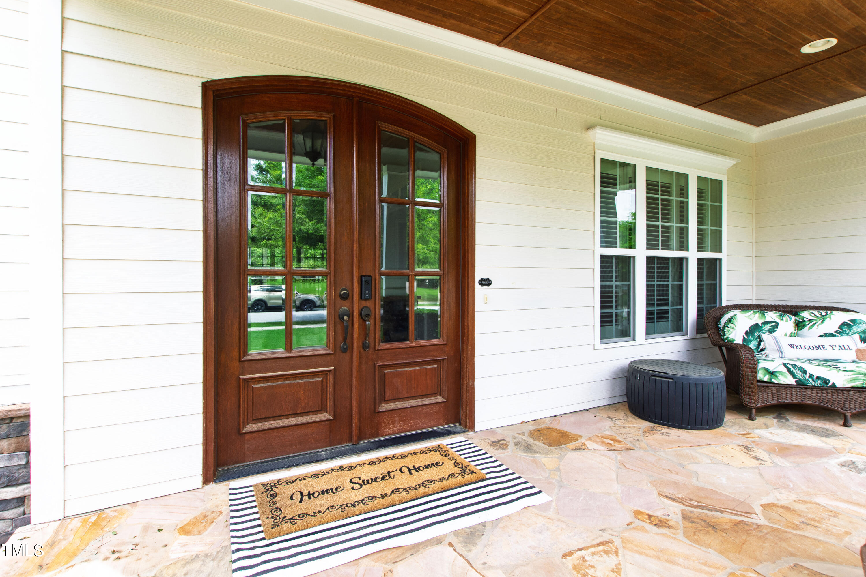 209 Sunset Bluffs Drive