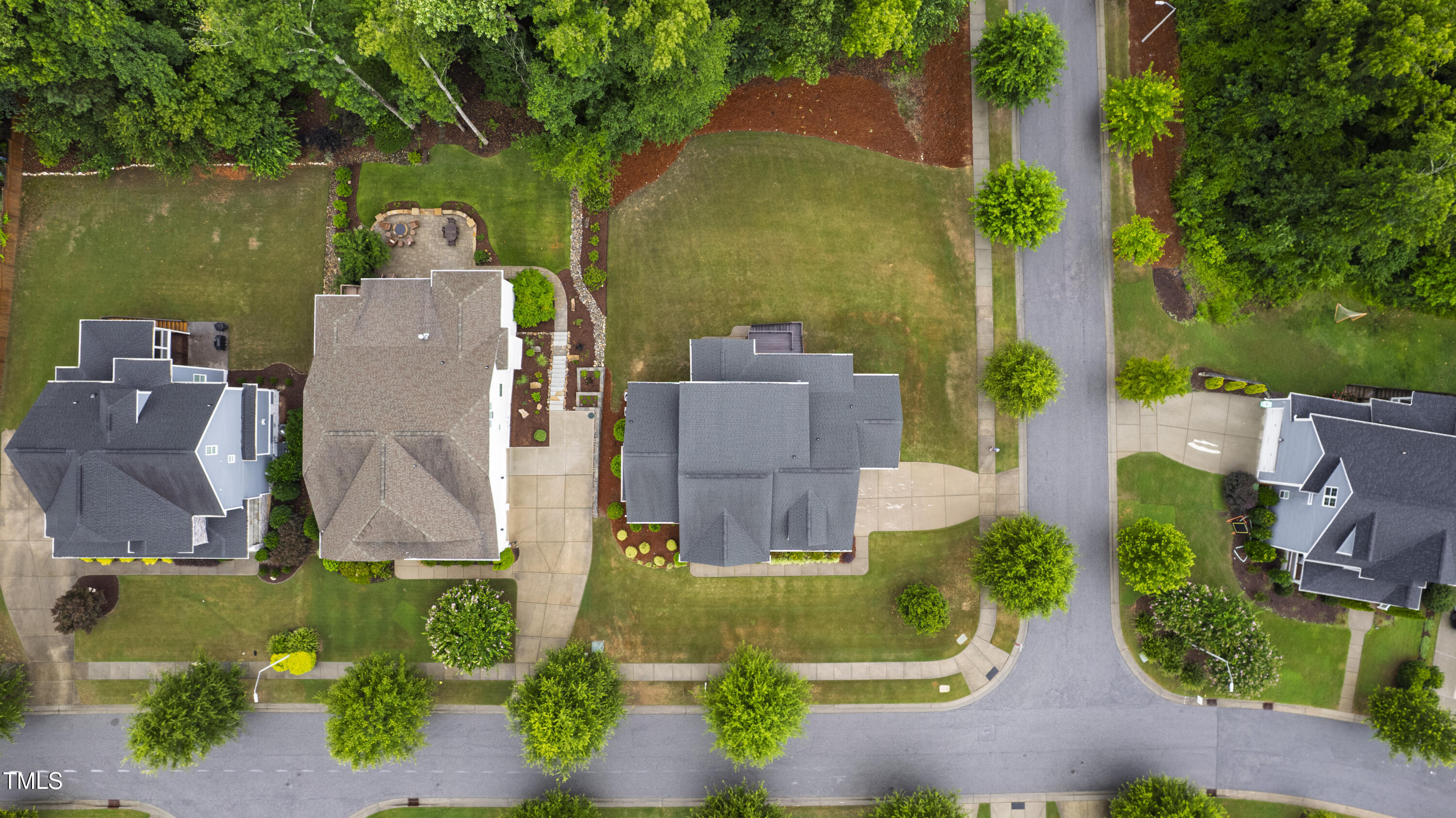209 Sunset Bluffs Drive