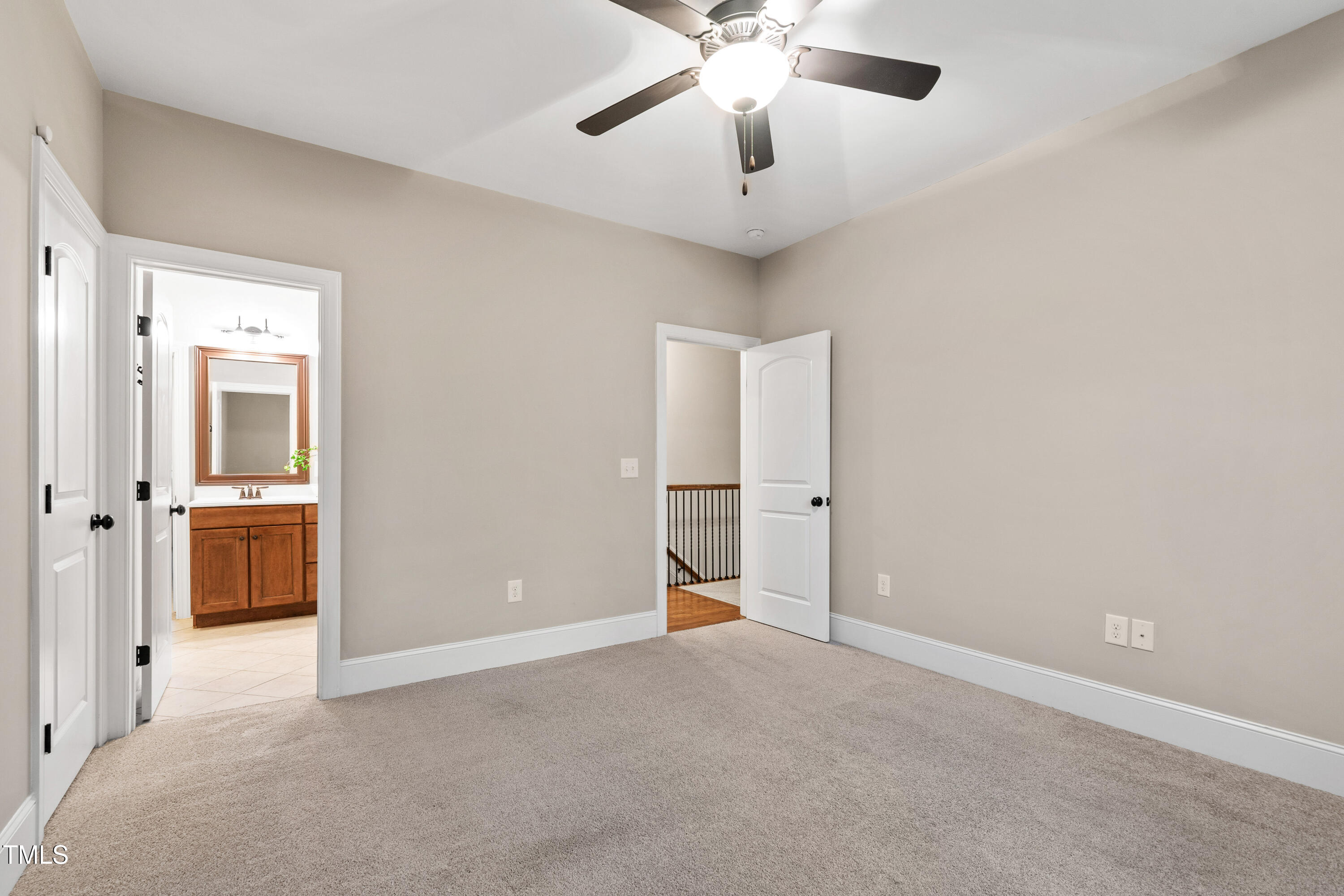 209 Sunset Bluffs Drive