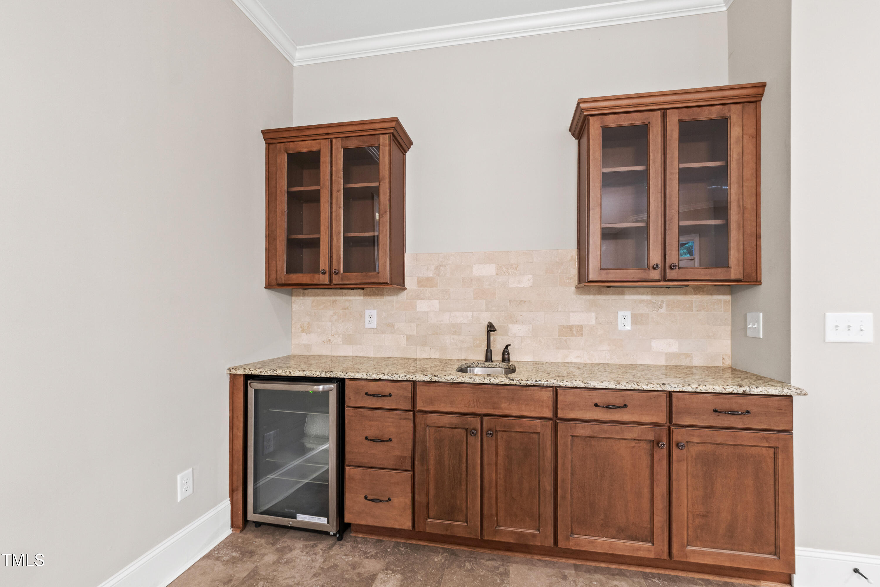 209 Sunset Bluffs Drive