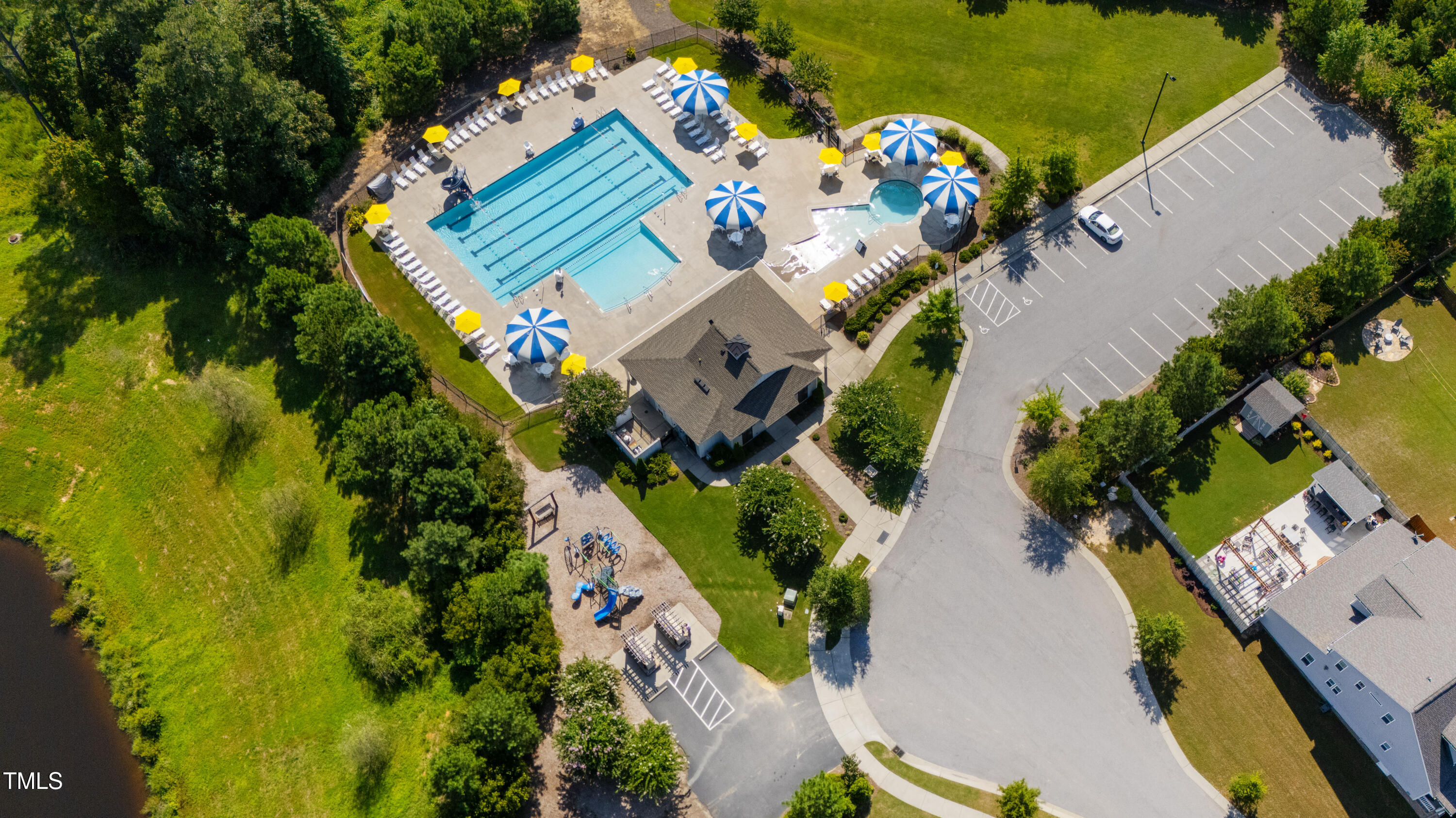 209 Sunset Bluffs Drive