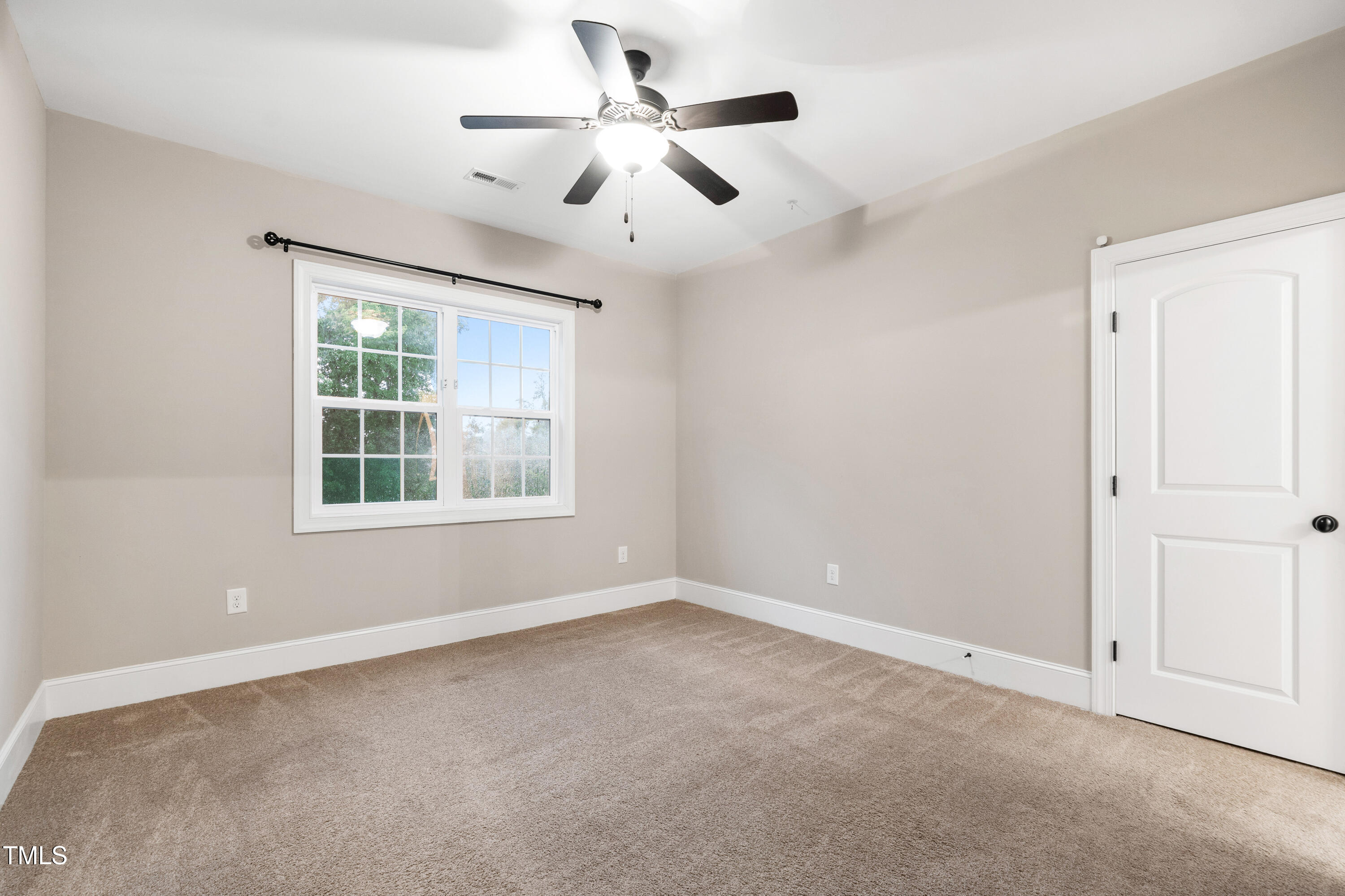 209 Sunset Bluffs Drive
