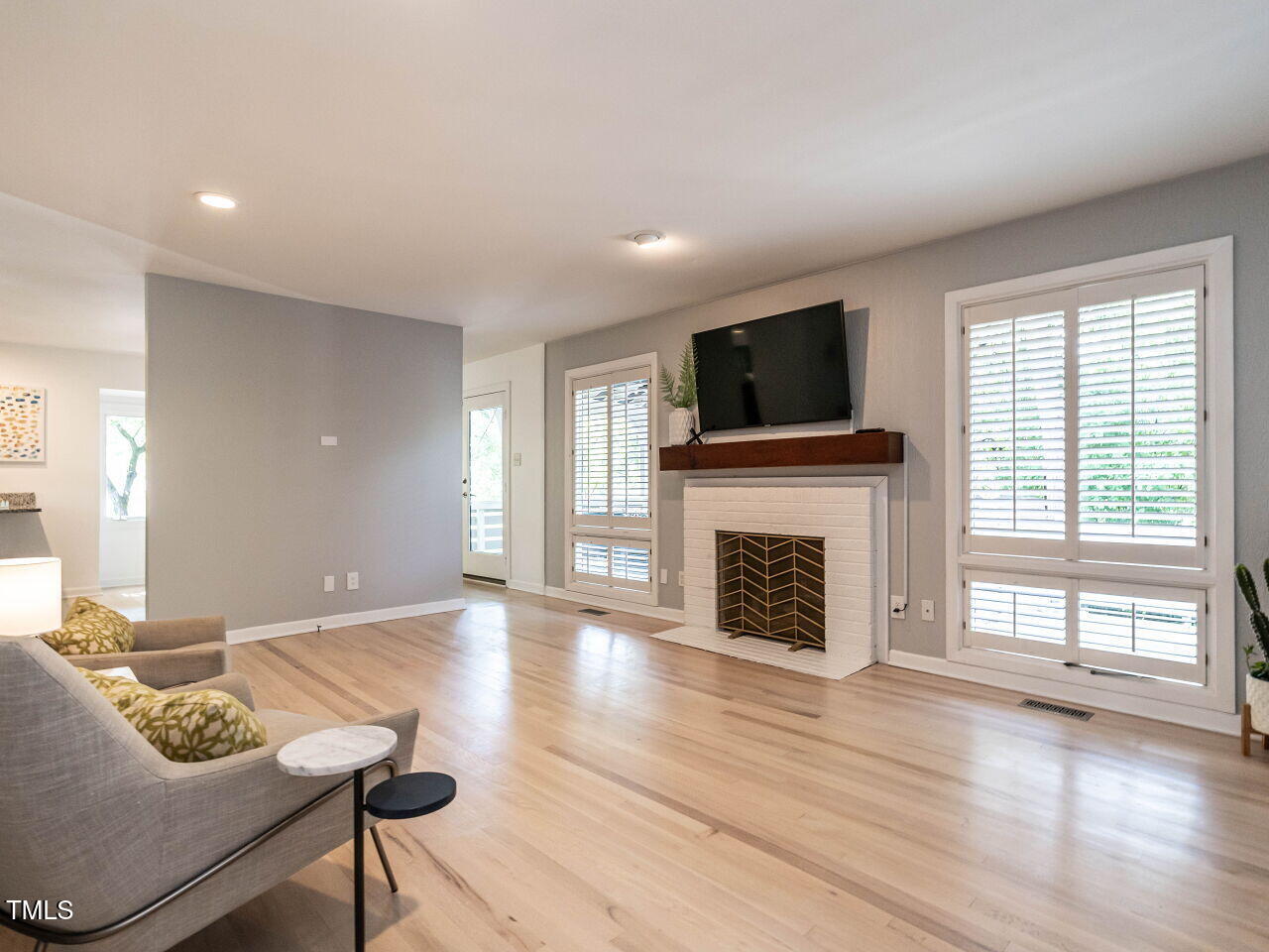 3205 Dell Drive