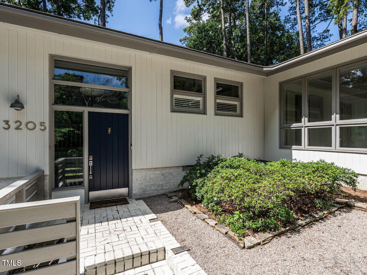3205 Dell Drive