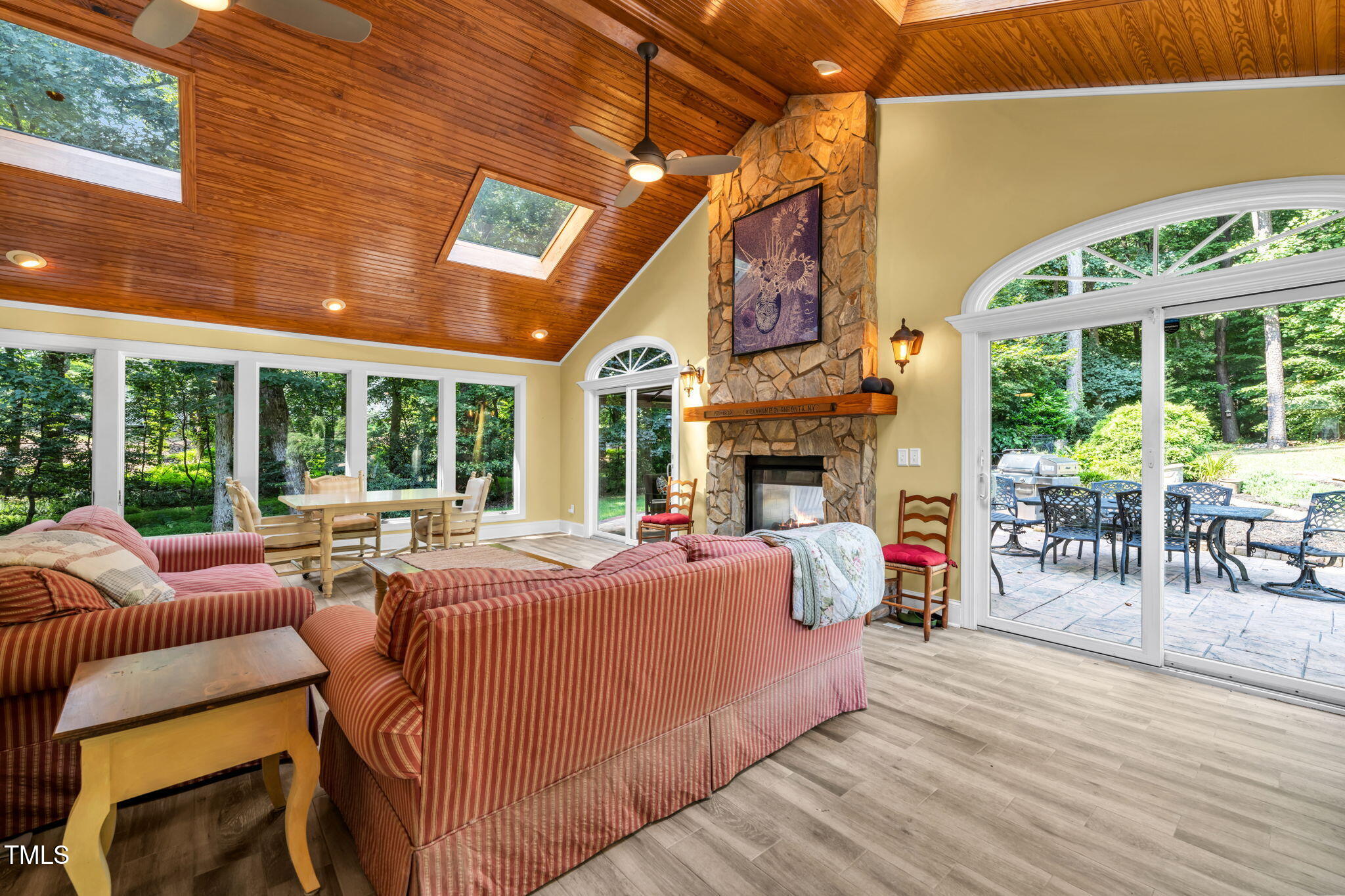 9009 Hometown Drive